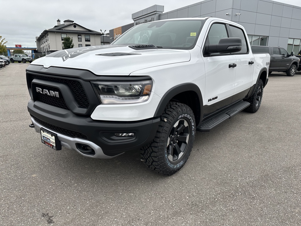 2024 RAM 1500 Rebel - km