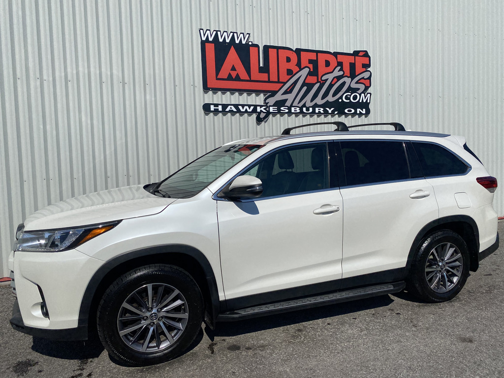 2019 Toyota Highlander - 82,800km