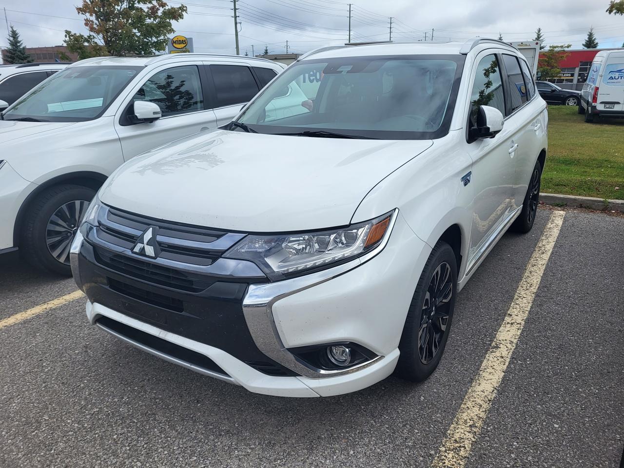 2018 Mitsubishi Outlander PHEV - 71,000km