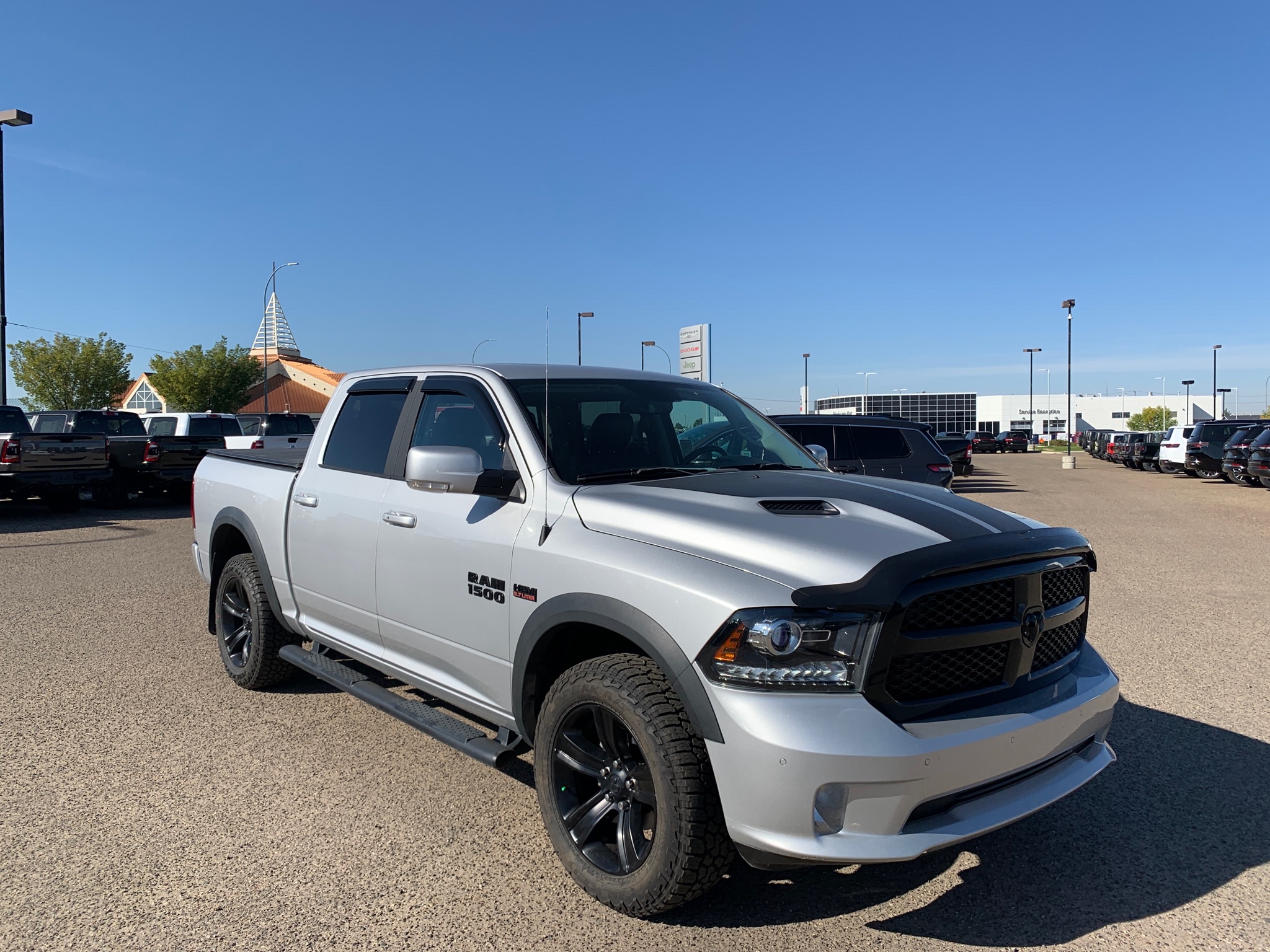 2018 RAM 1500 Sport - 57,167km
