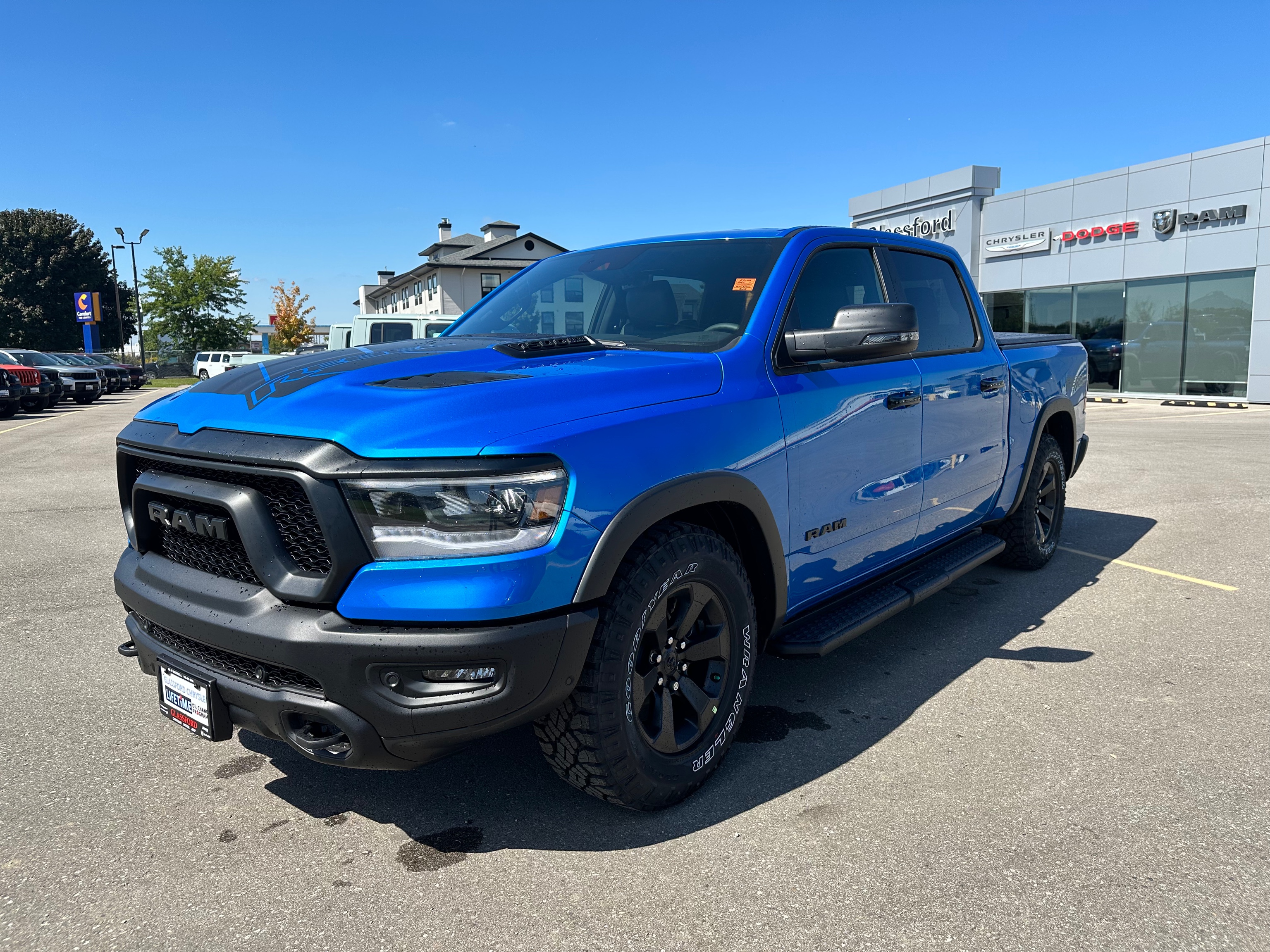 2024 RAM 1500 Rebel - km