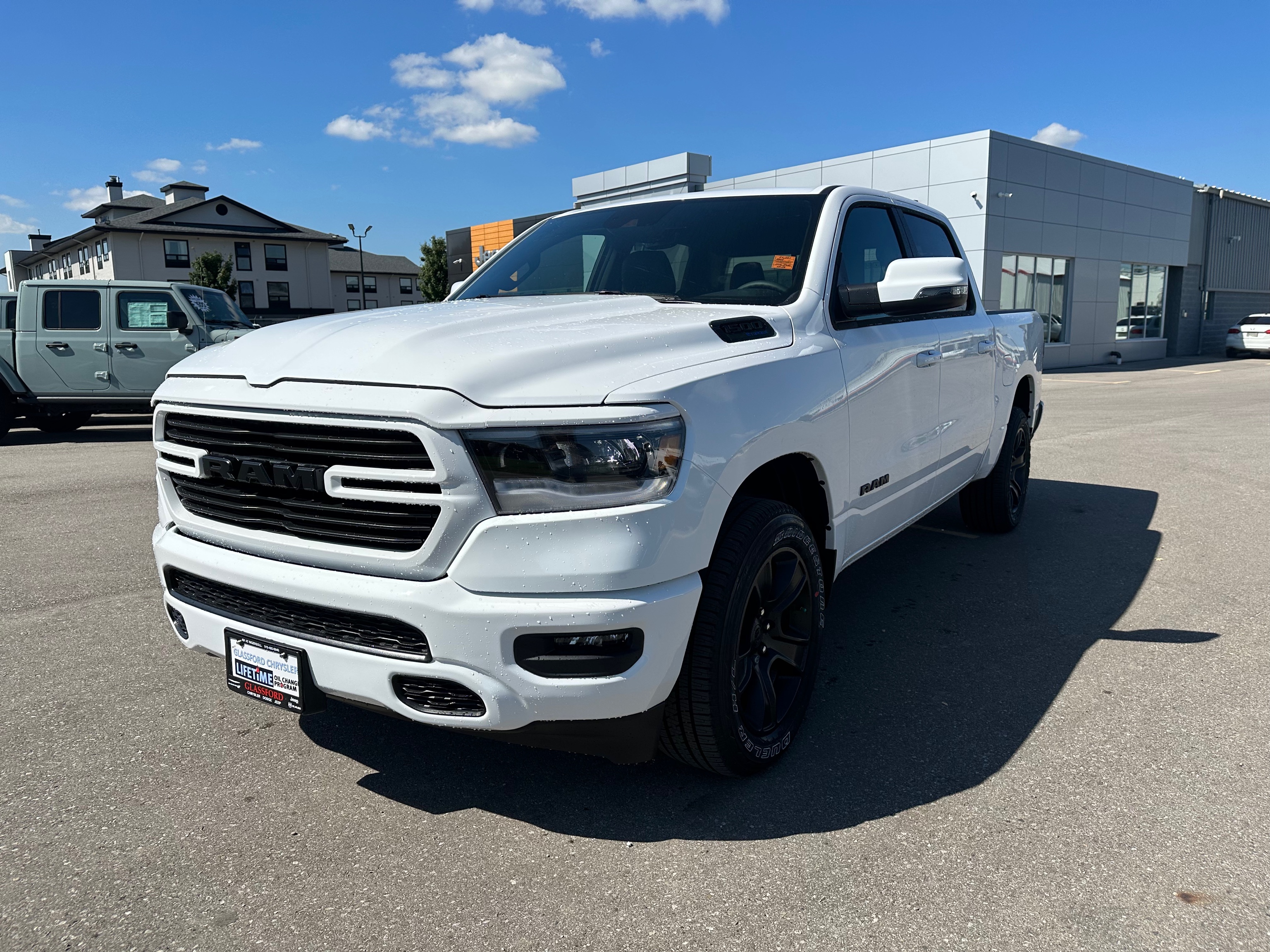 2024 RAM 1500 Sport - km