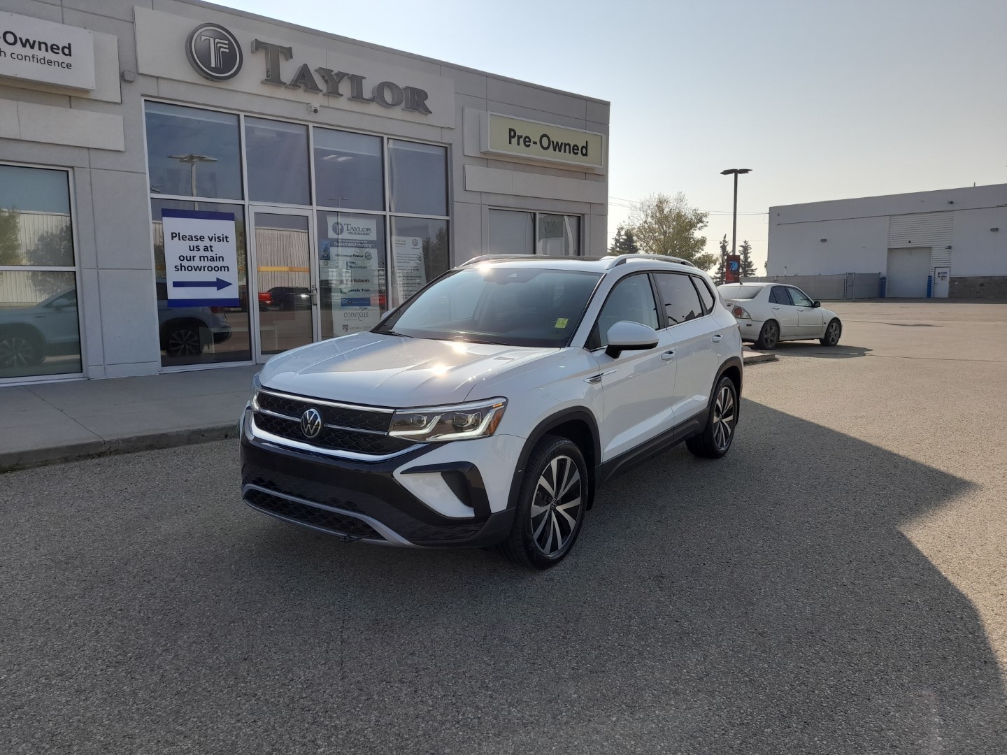 2022 Volkswagen Taos Highline - 61,852km