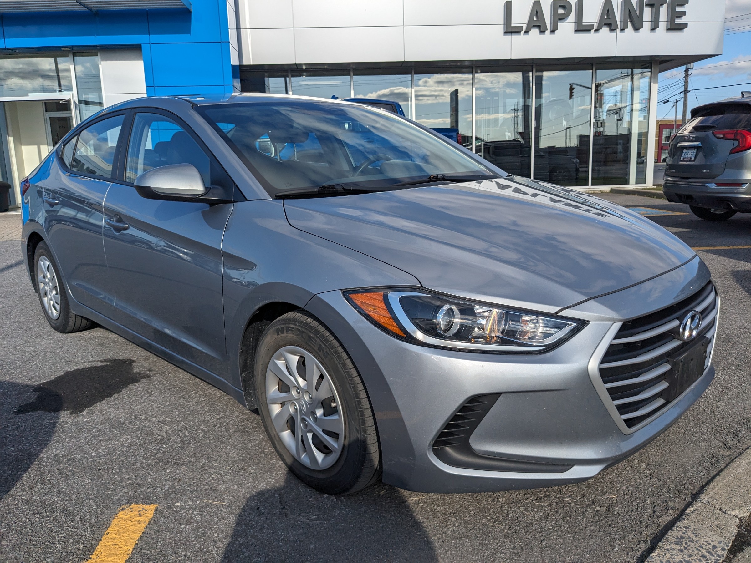 2017 Hyundai Elantra SE - 76,192km