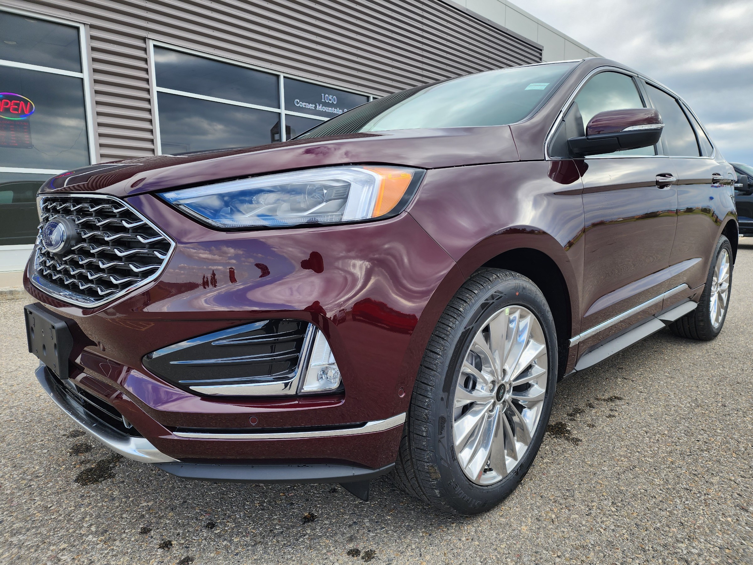 2024 Ford Edge Titanium - 15km