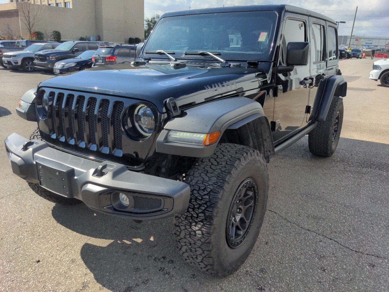 2023 Jeep Wrangler Sport - 10,494km