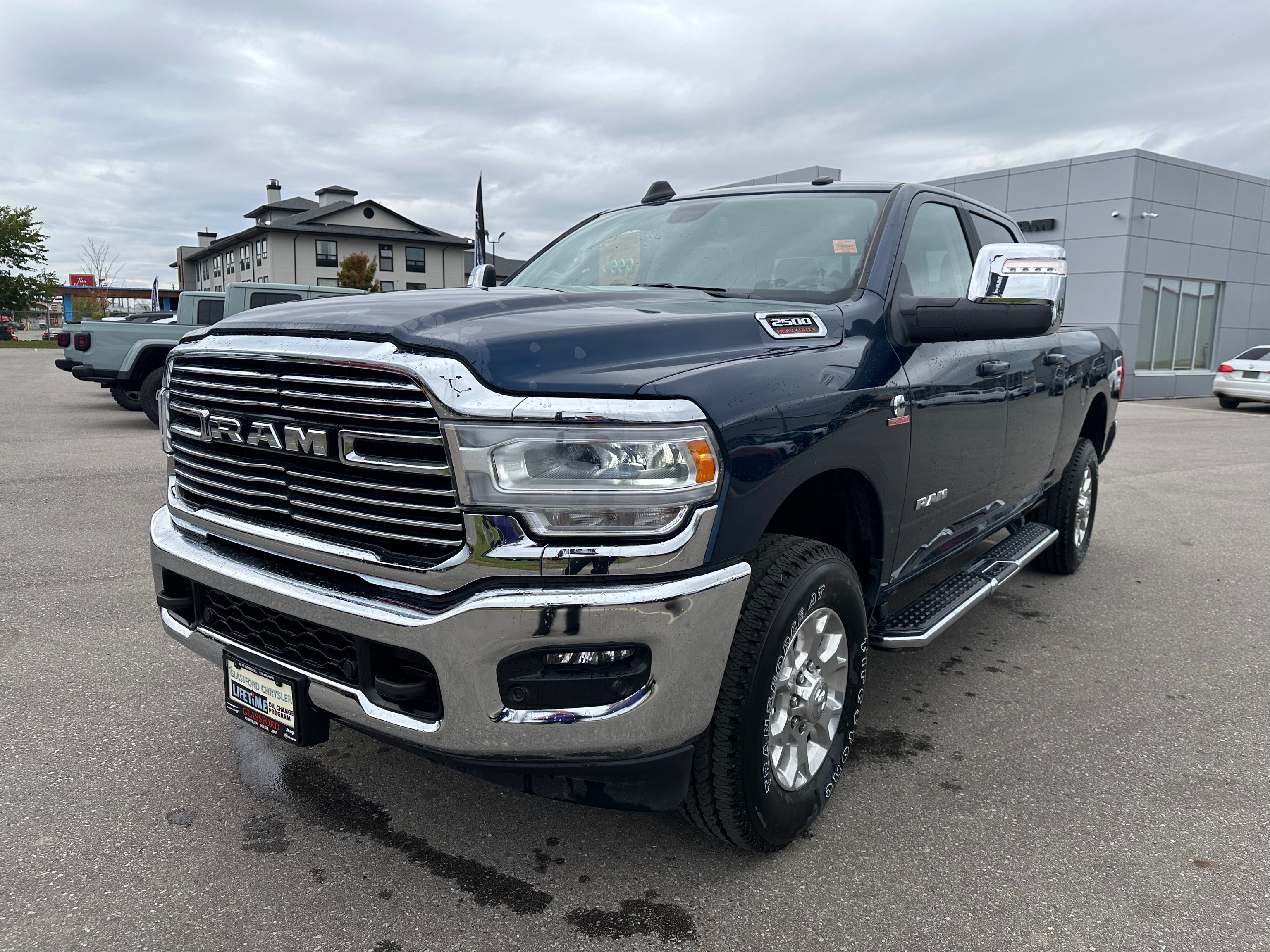 2024 RAM 2500 Laramie - km