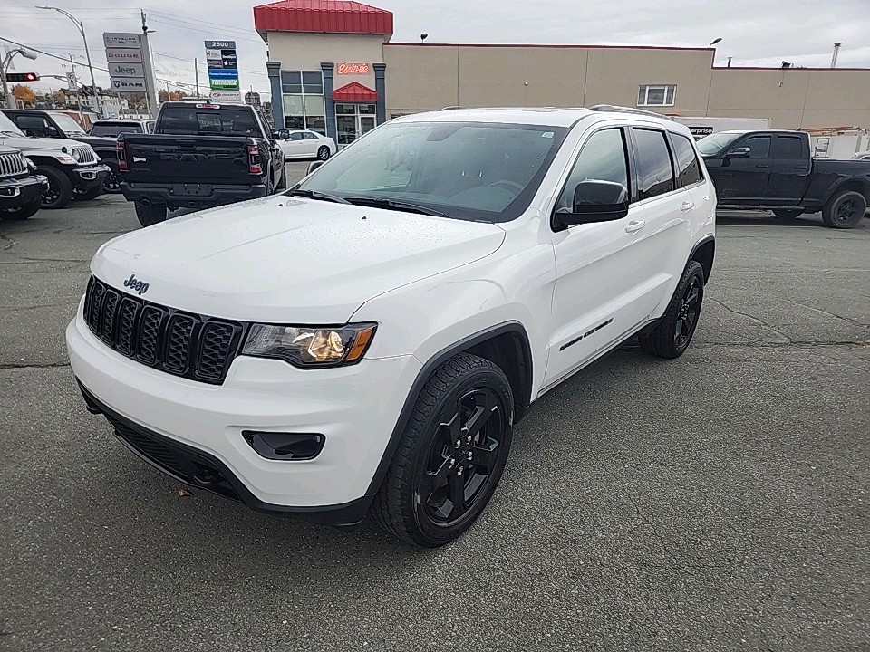 2019 Jeep Grand Cherokee Laredo - 67,759km
