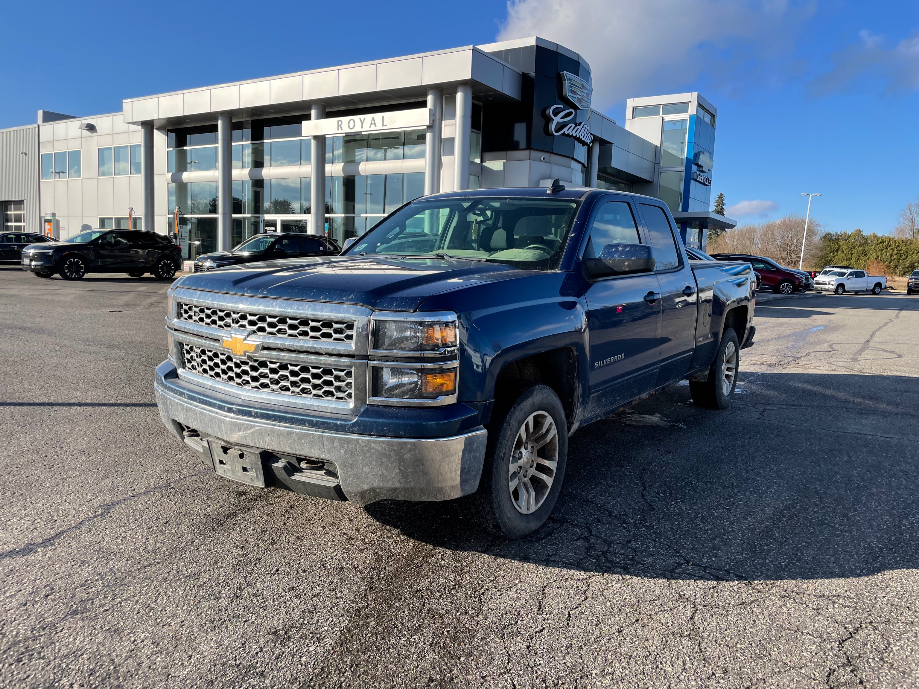 2015 Chevrolet Silverado 1500 1LT - 302,968km