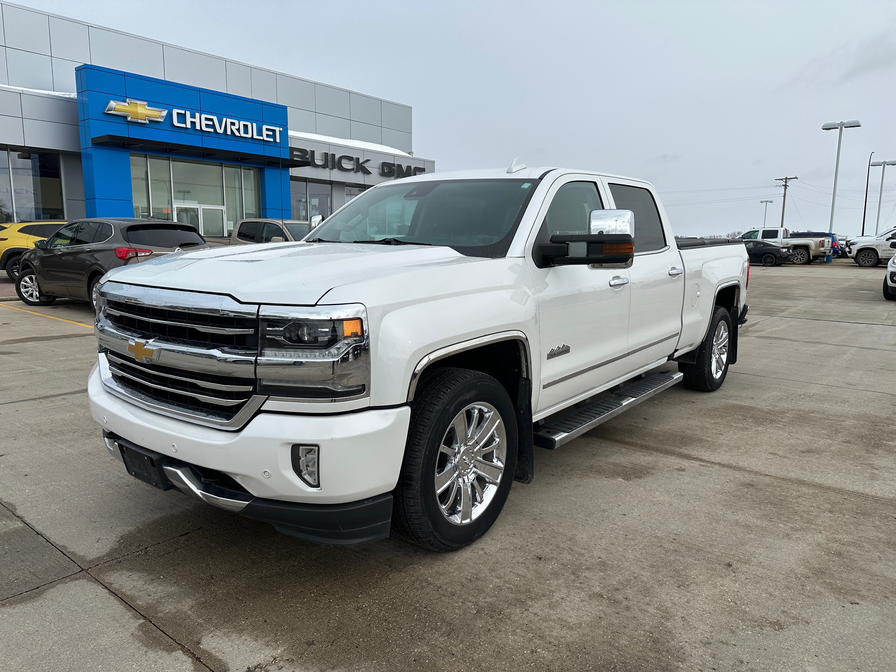 2018 Chevrolet Silverado 1500 High Country - 151,576km