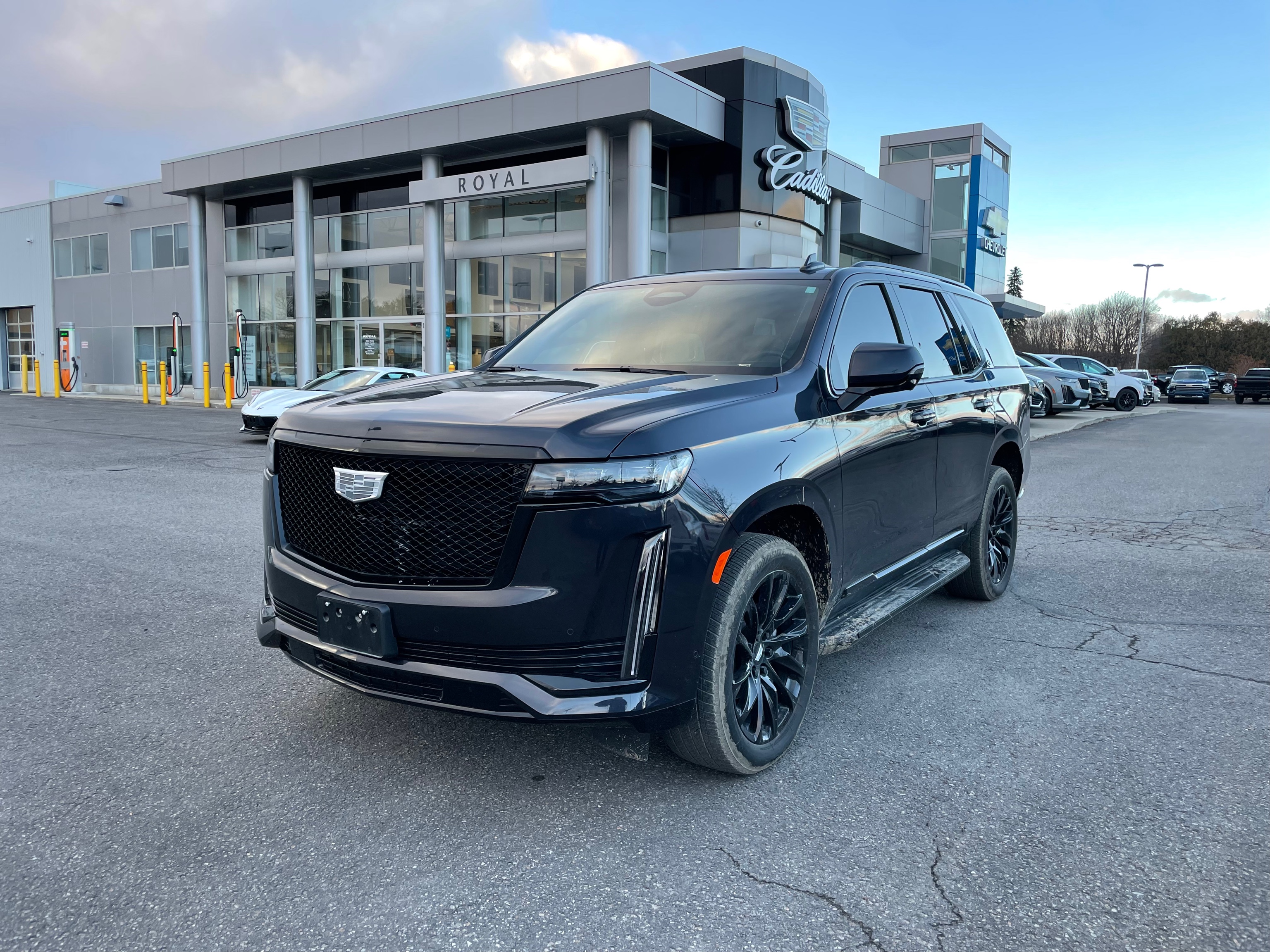 2023 Cadillac Escalade Sport - 20,146km