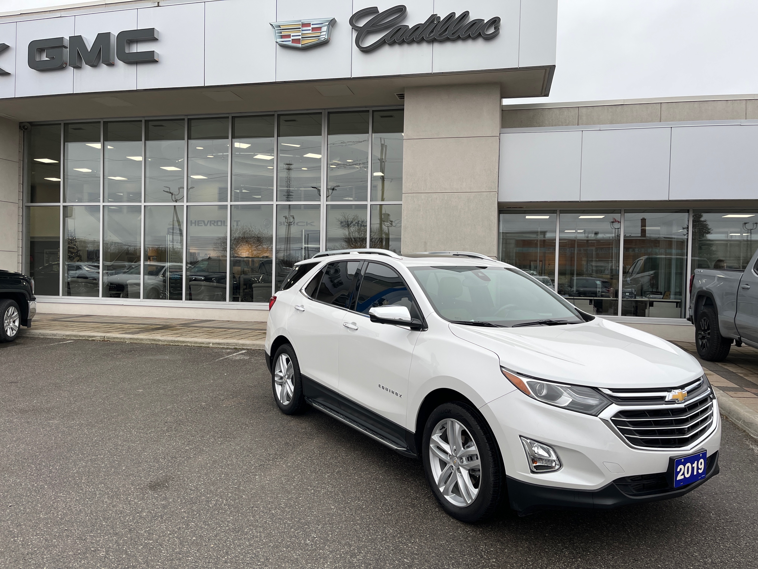 2019 Chevrolet Equinox Premier - 33,457km