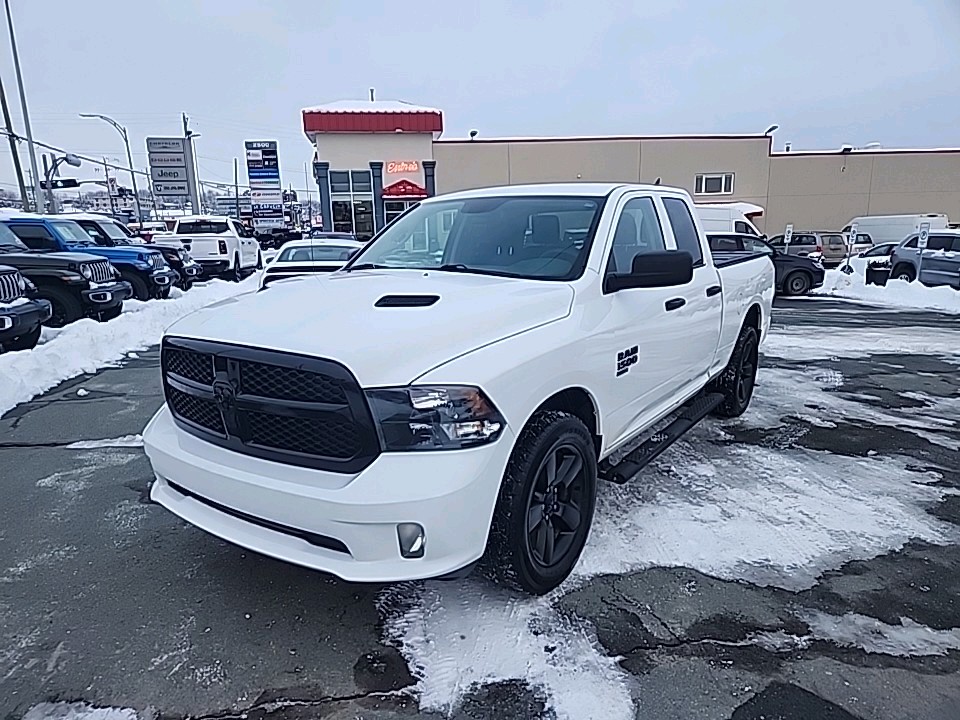 2019 RAM 1500 Classic ST - 126,845km
