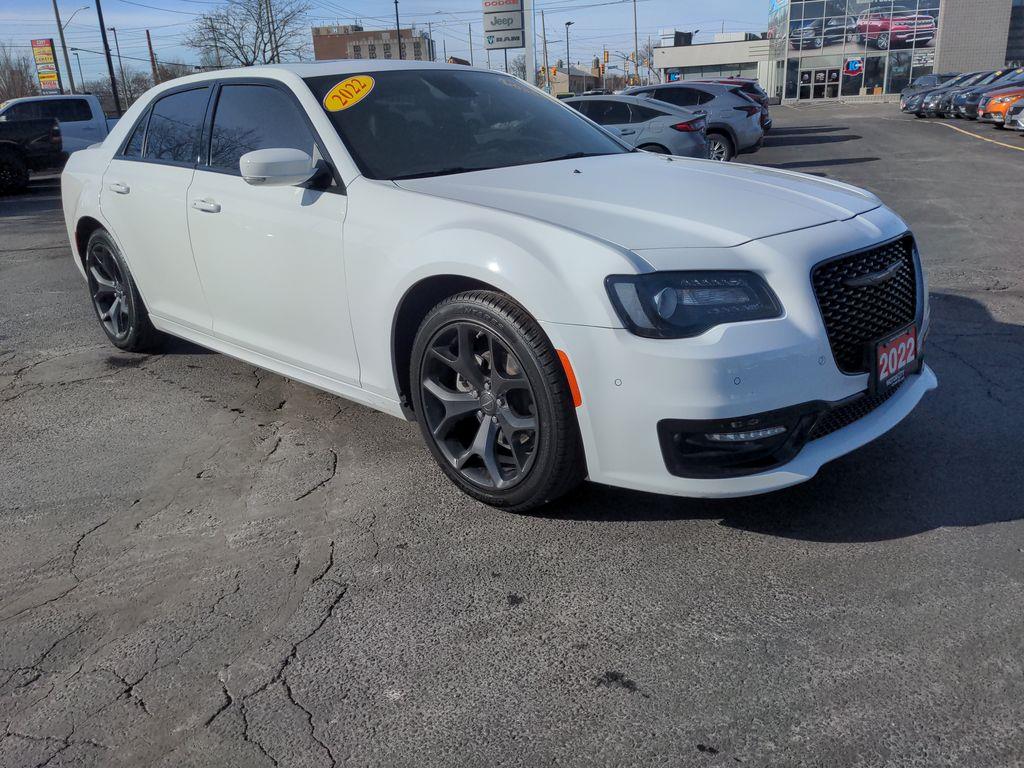 2022 Chrysler 300 S - 61,996km