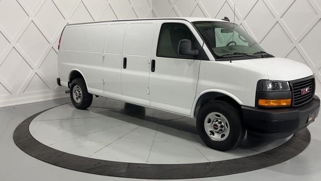 2022 GMC Savana 2500