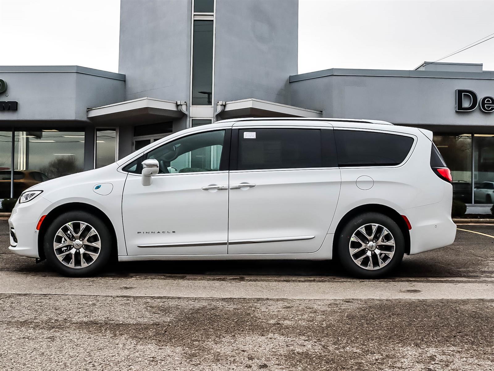 2024 Chrysler Pacifica Hybrid