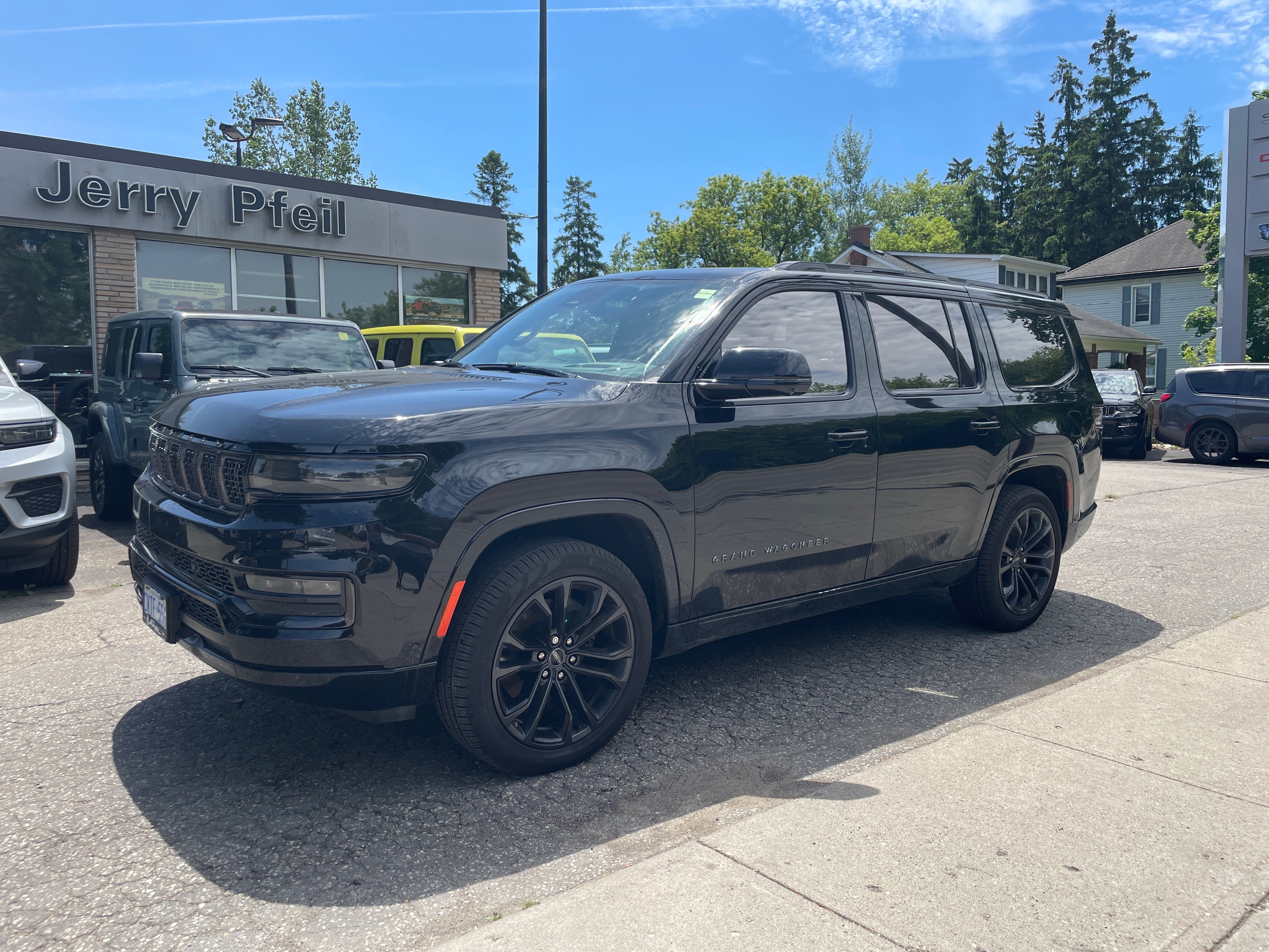2023 Jeep Grand Wagoneer