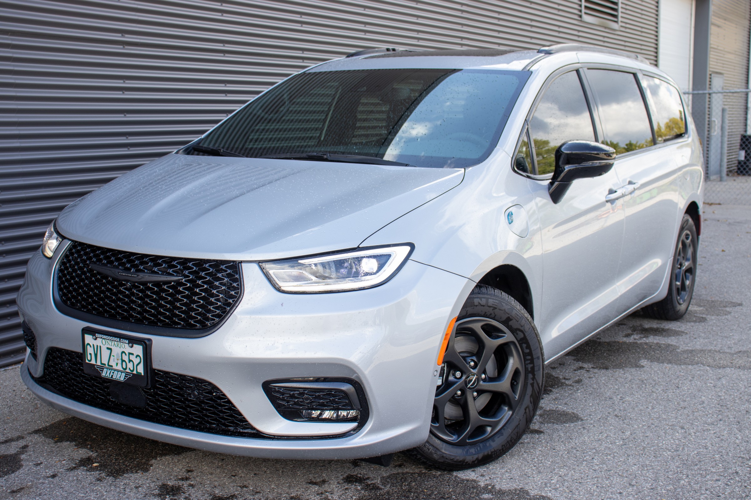 2024 Chrysler Pacifica Hybrid