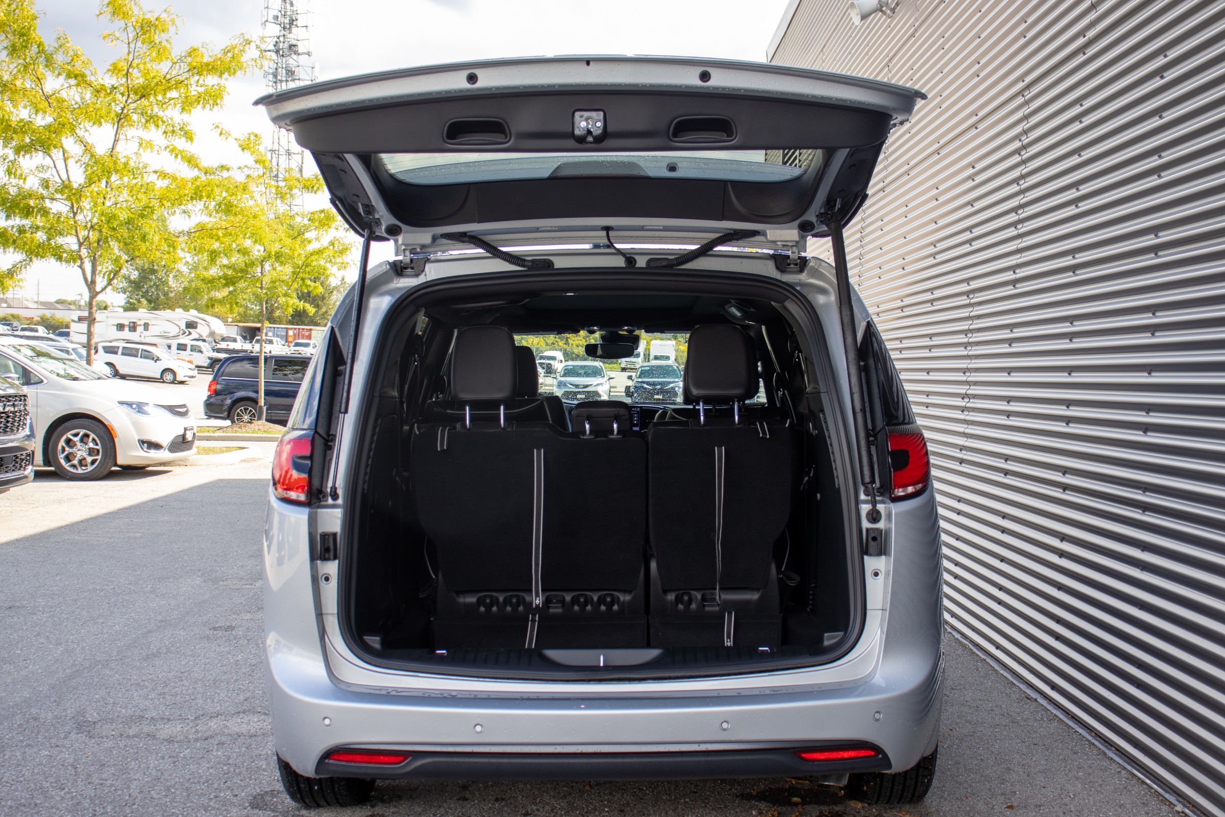 2024 Chrysler Pacifica Hybrid