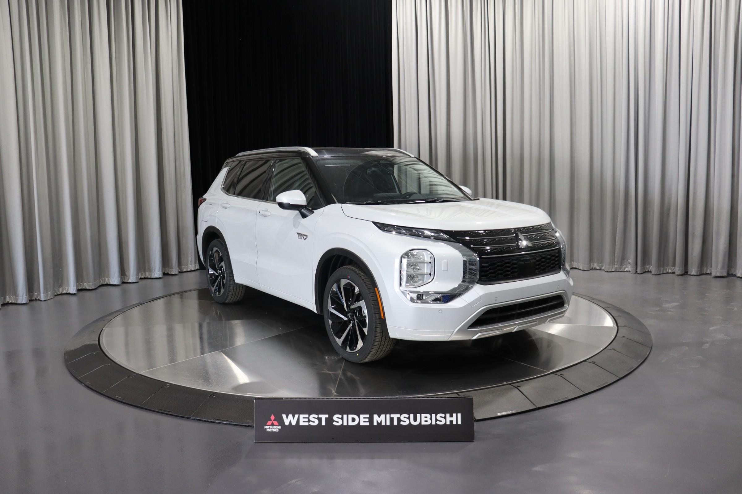 2025 Mitsubishi Outlander PHEV