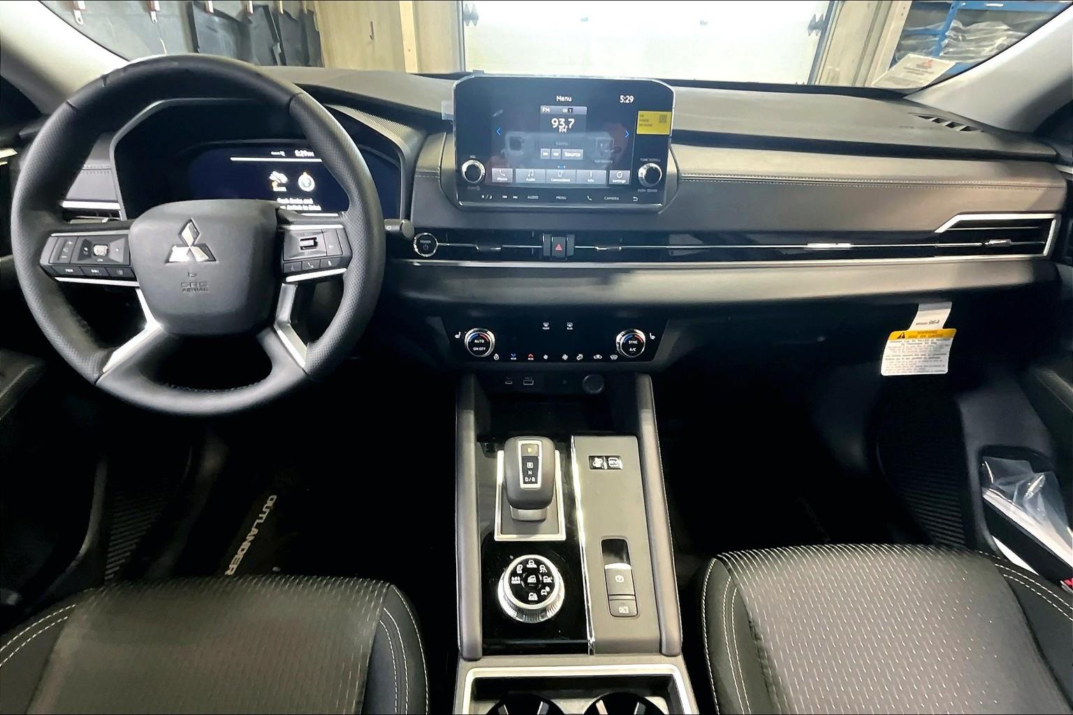 2025 Mitsubishi Outlander PHEV