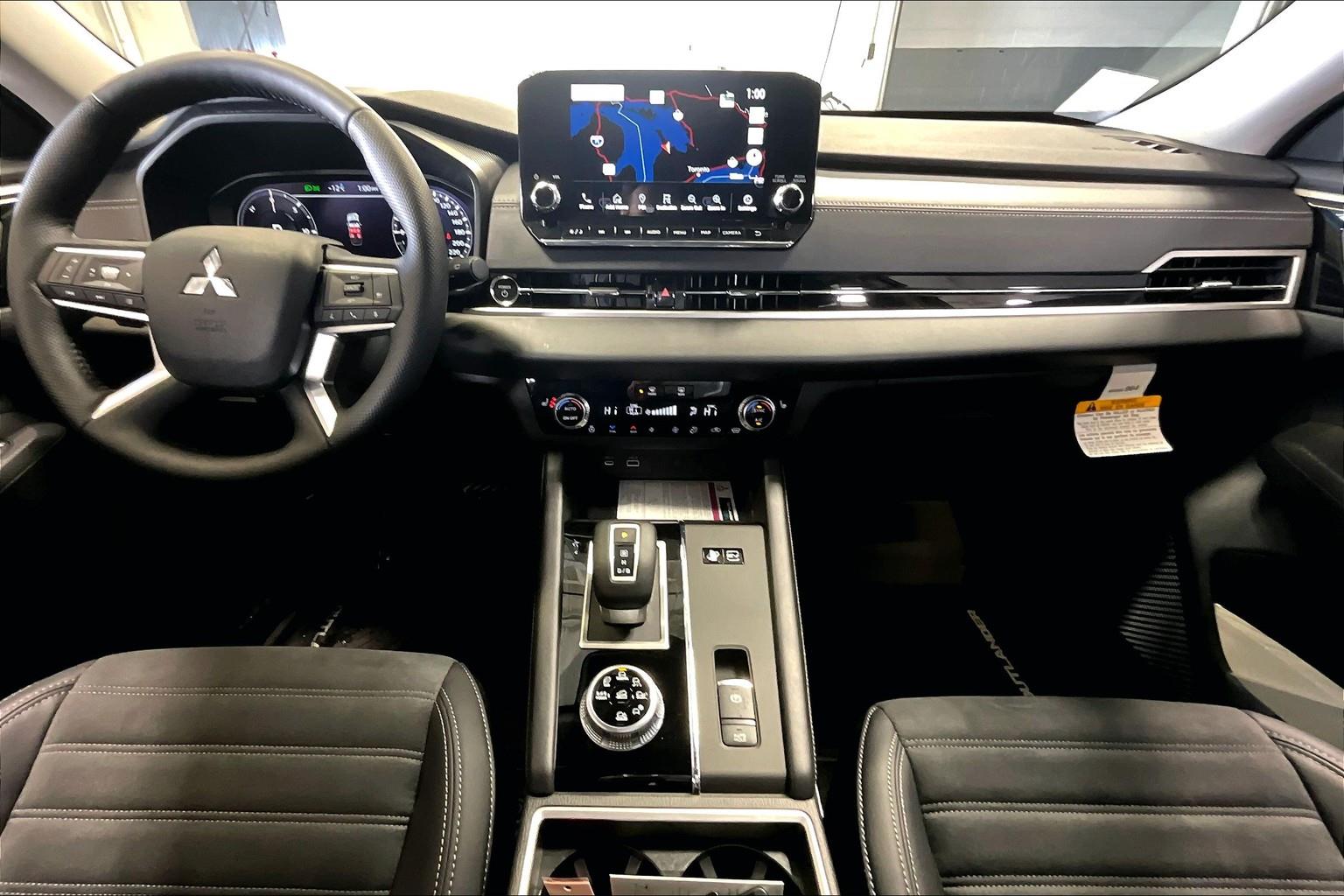 2025 Mitsubishi Outlander PHEV