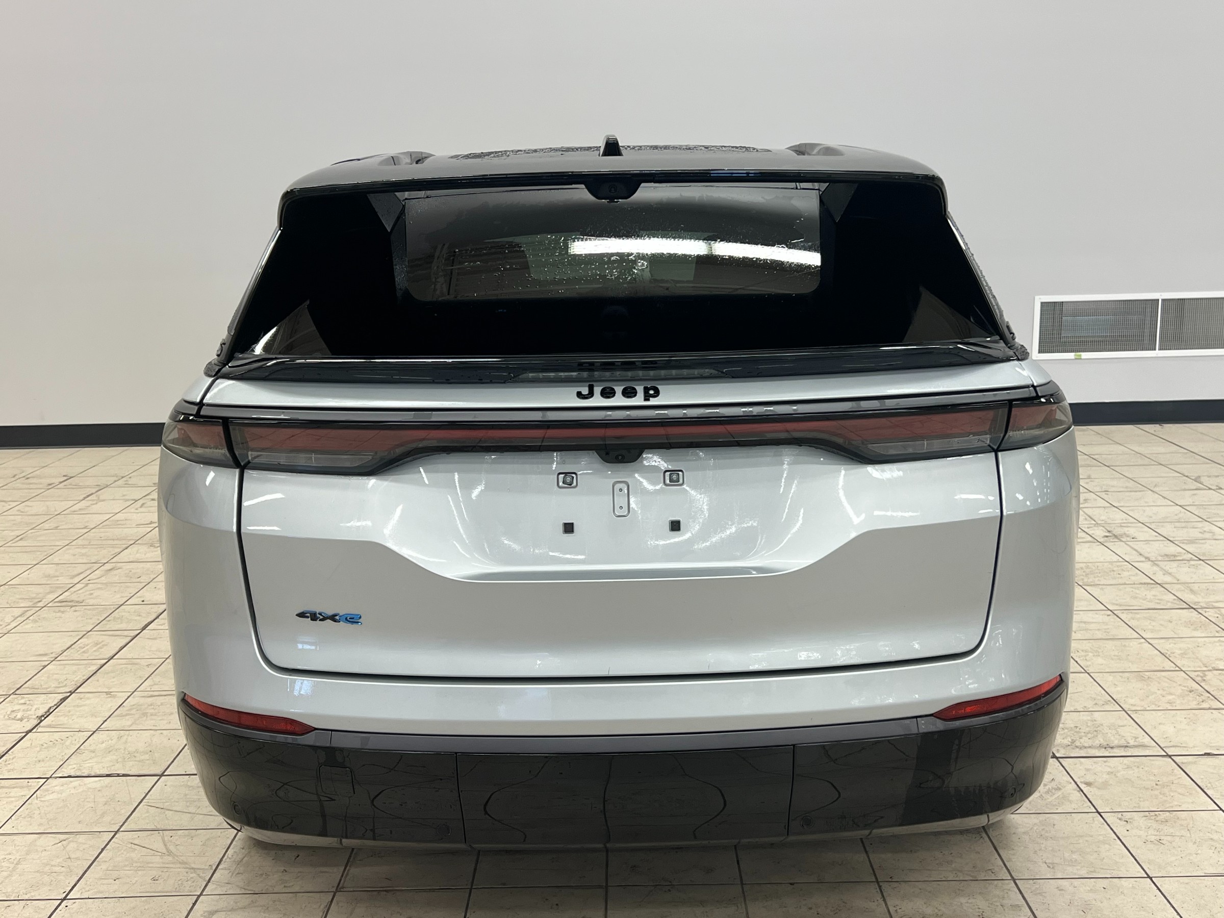 2024 Jeep Wagoneer S