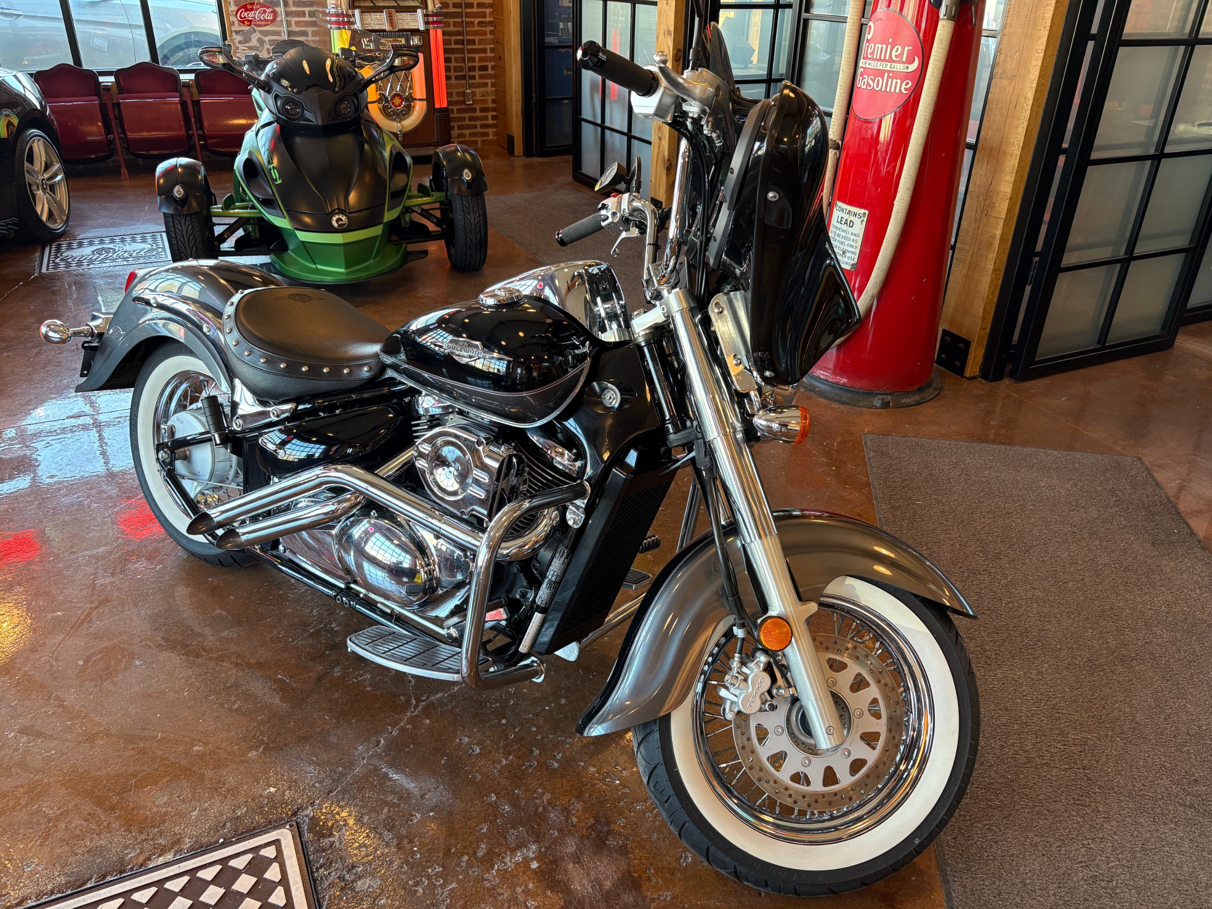 2009 Suzuki Boulevard C50T