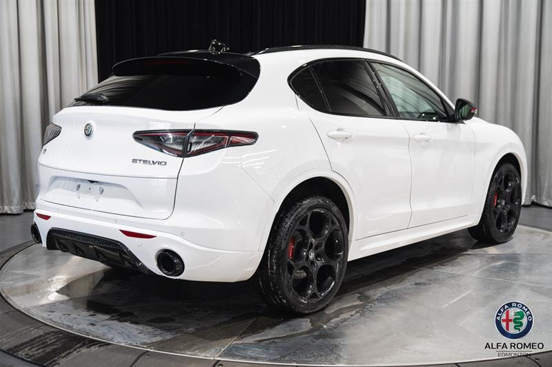 2025 Alfa Romeo Stelvio
