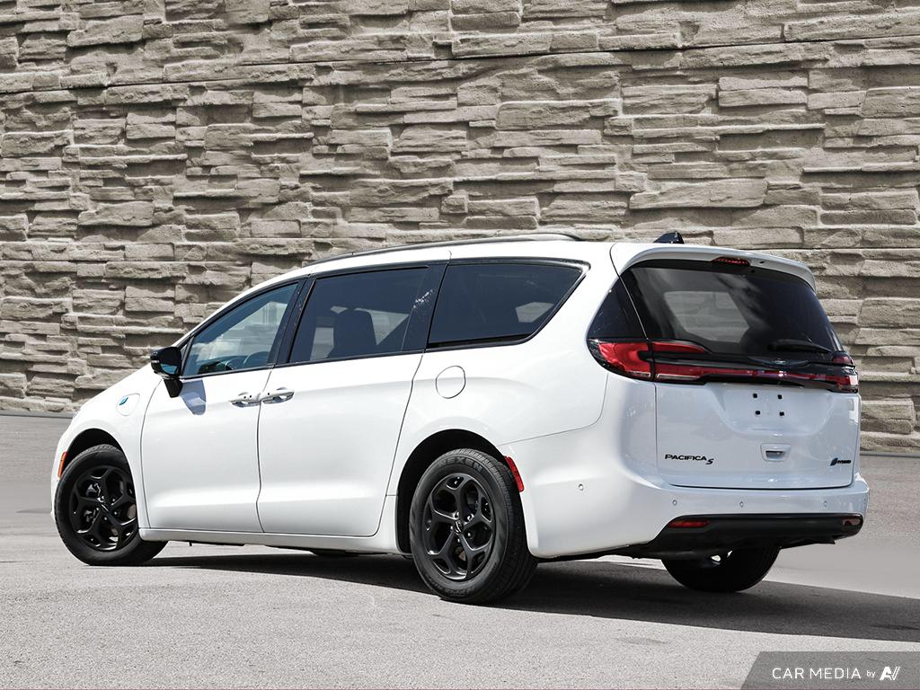 2024 Chrysler Pacifica Hybrid