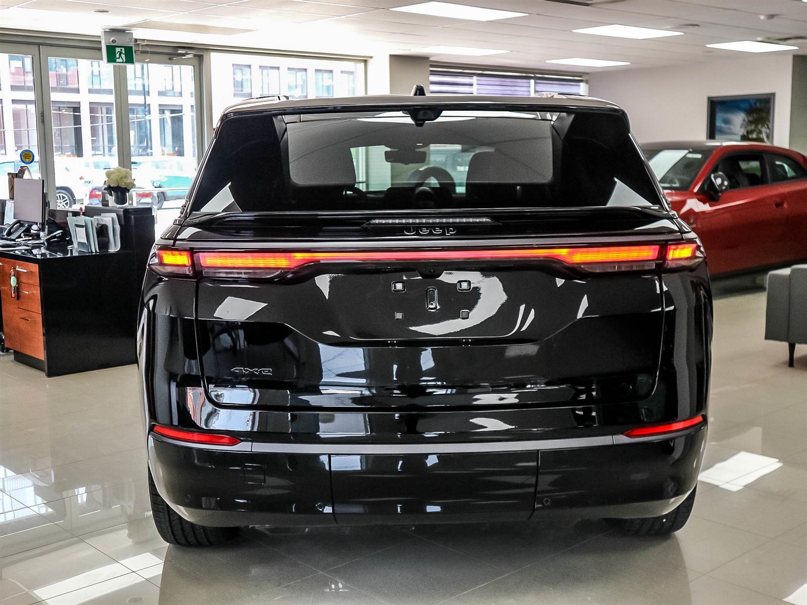 2025 Jeep Wagoneer S