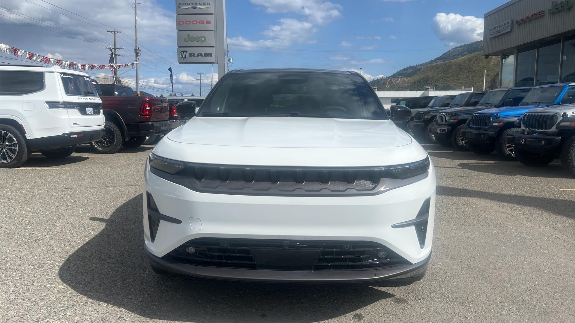 2024 Jeep Wagoneer S