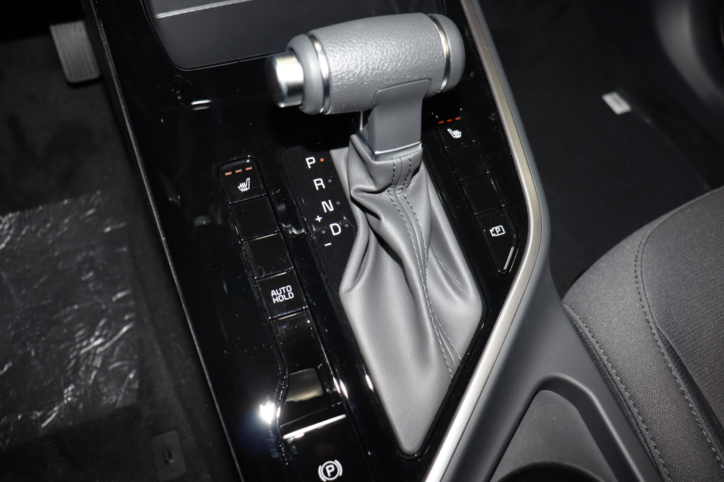 2025 Kia Niro Plug-In Hybrid