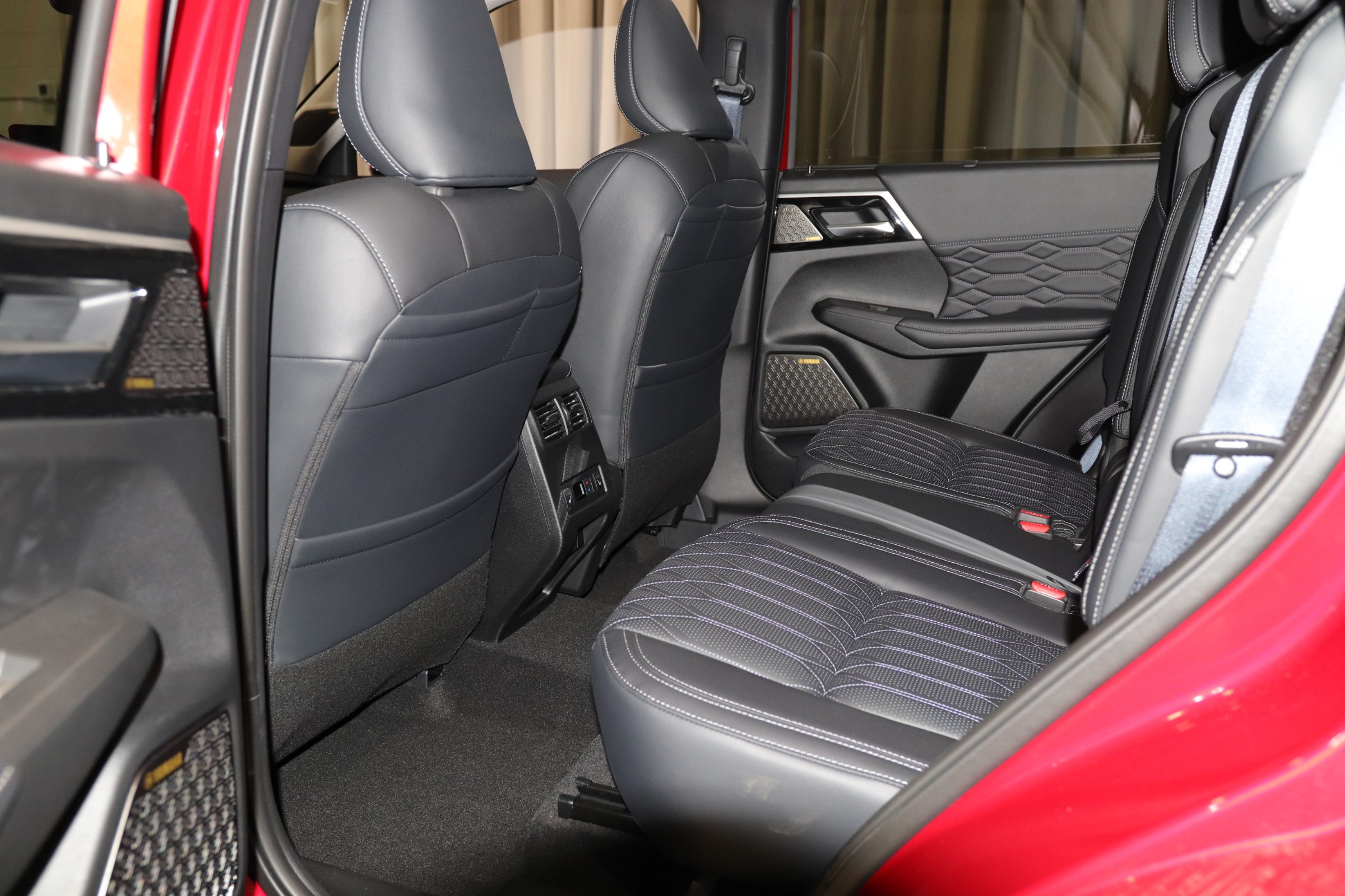 2025 Mitsubishi Outlander