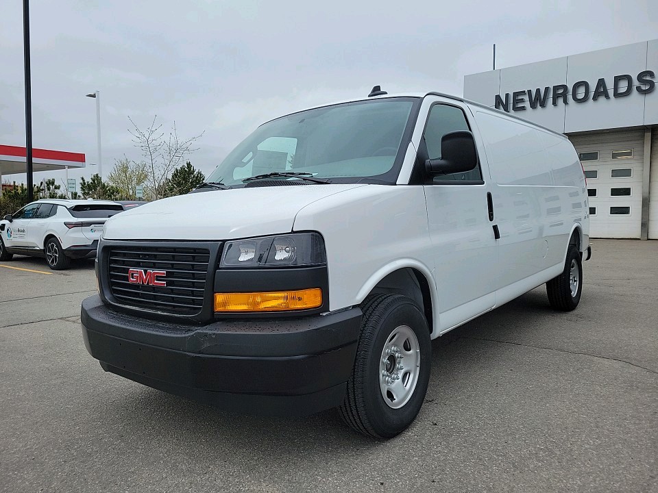2025 GMC Savana 2500