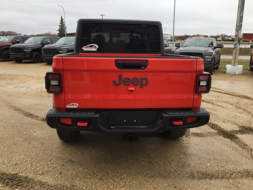 2024 Jeep Gladiator