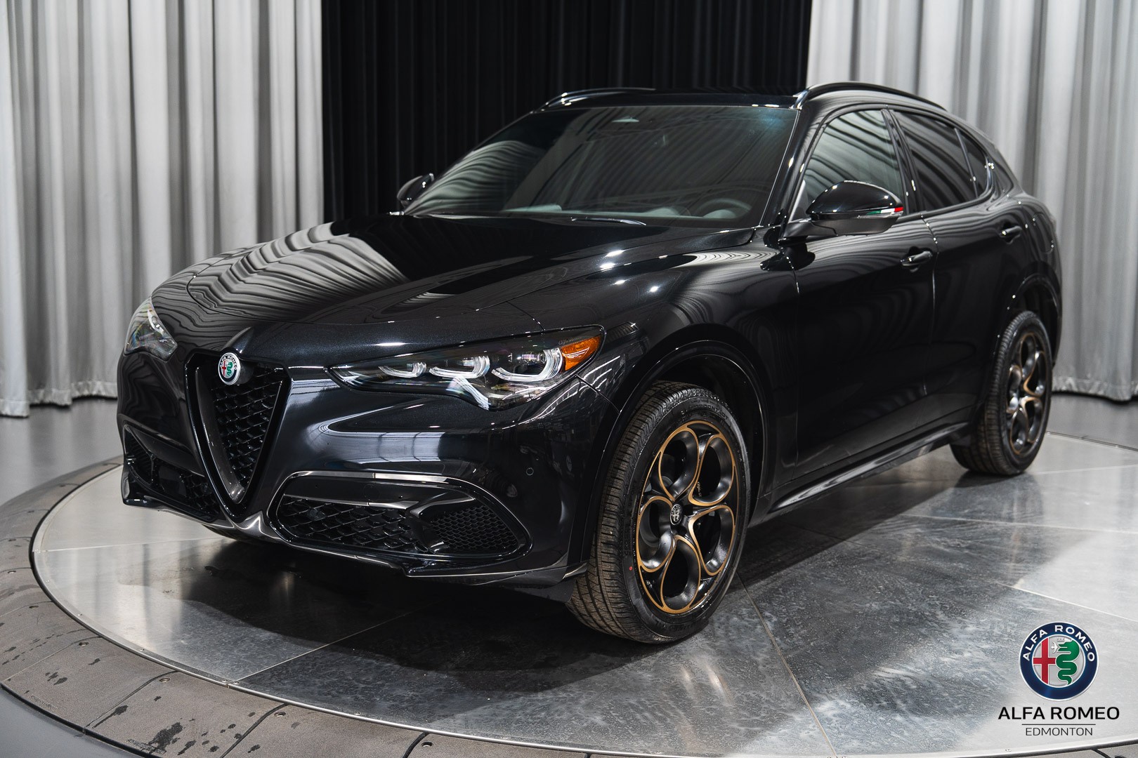 2025 Alfa Romeo Stelvio