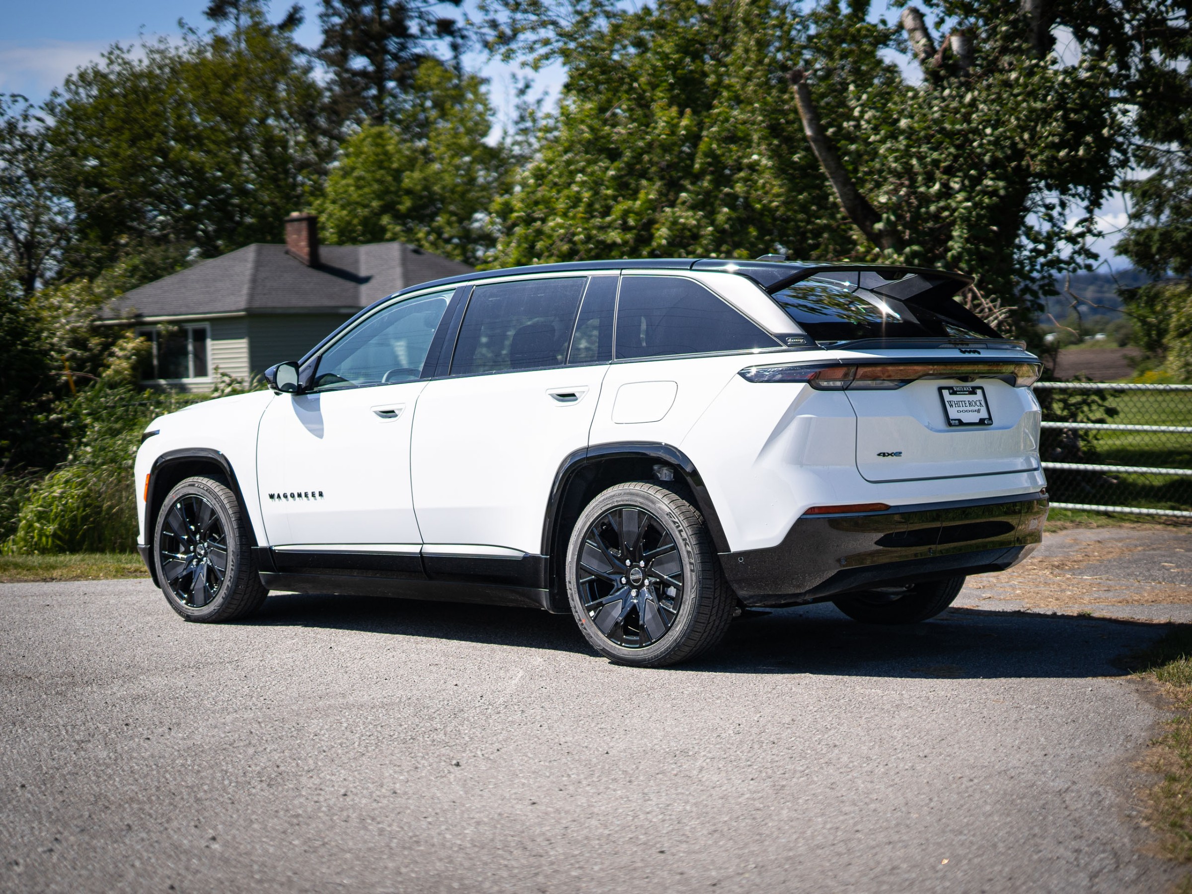 2024 Jeep Wagoneer S