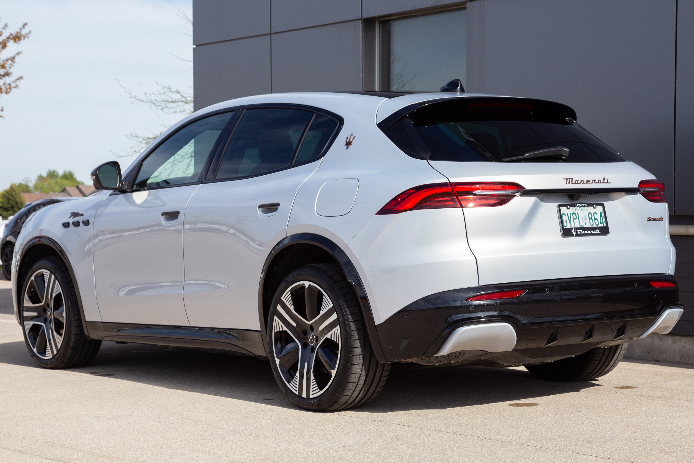 2025 Maserati Grecale Folgore