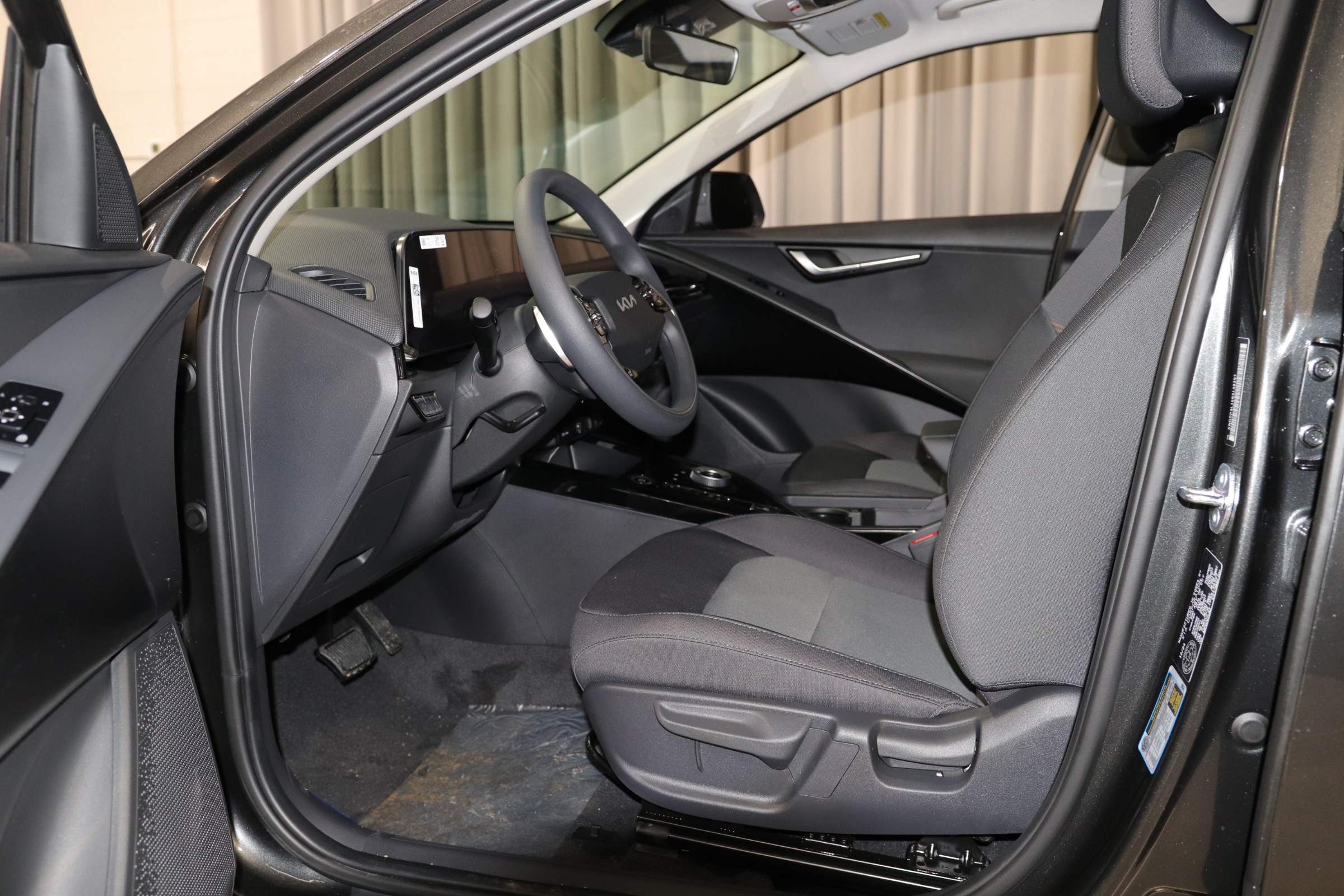 2025 Kia Niro Plug-In Hybrid