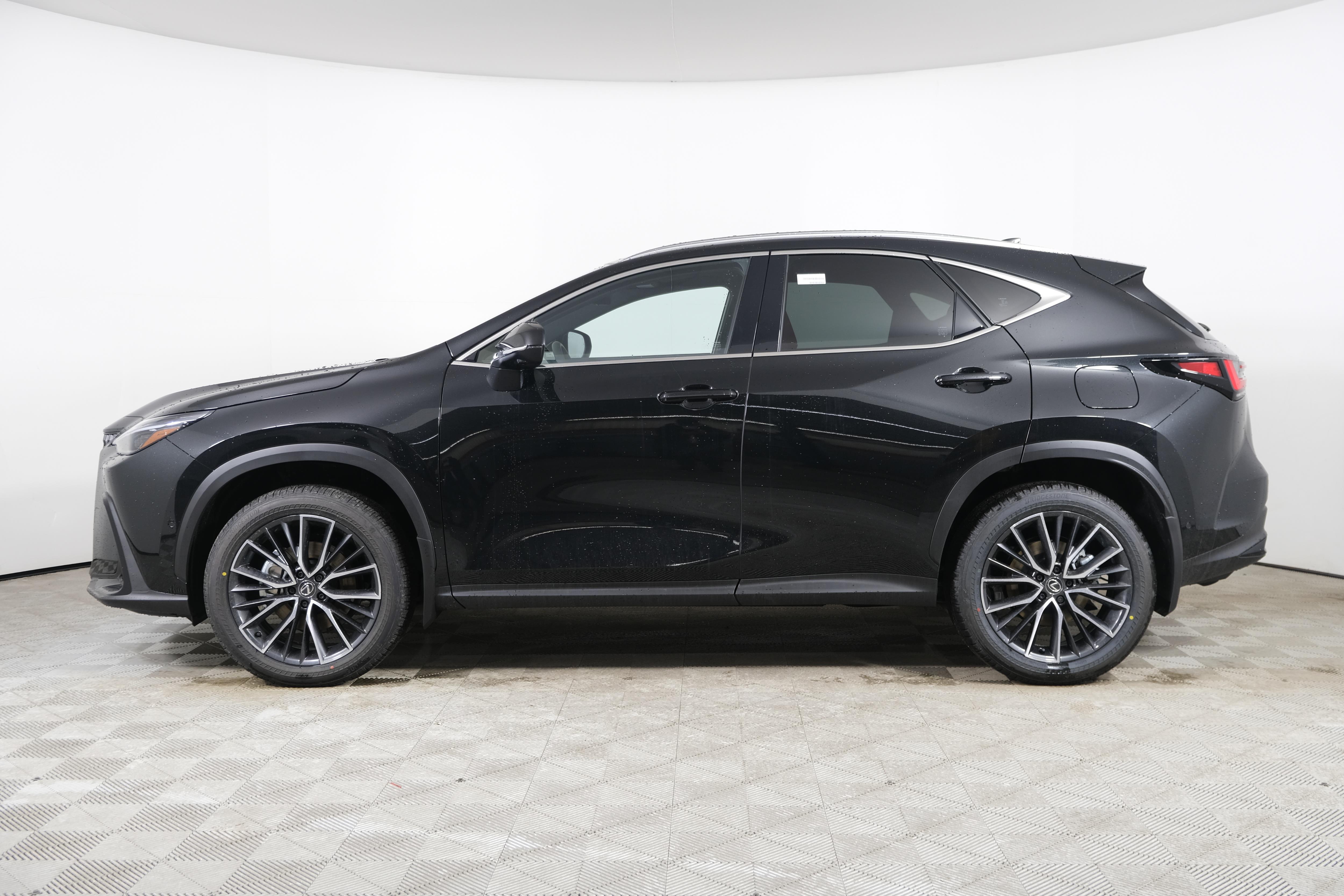 2025 Lexus NX 450h+