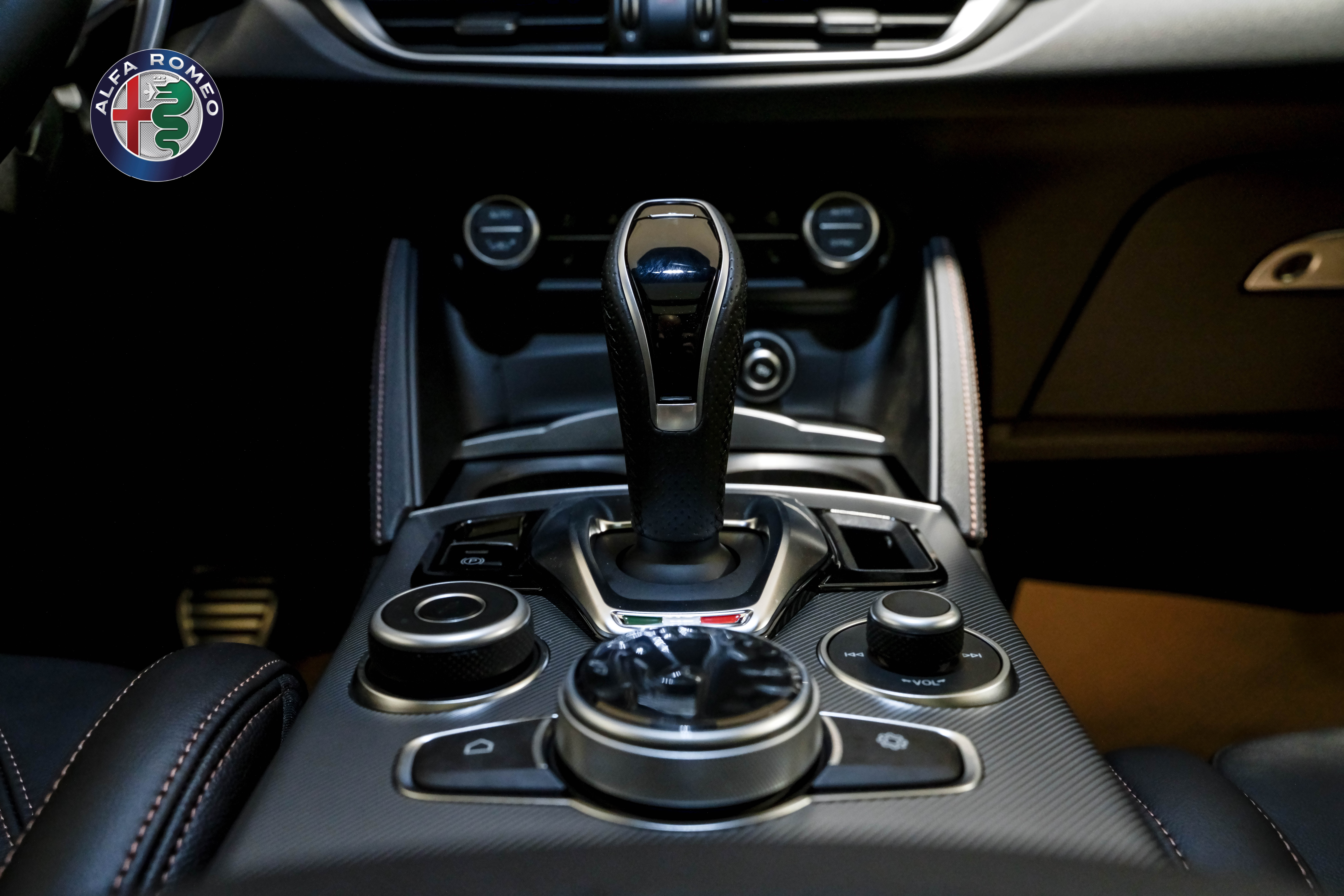 2025 Alfa Romeo Stelvio