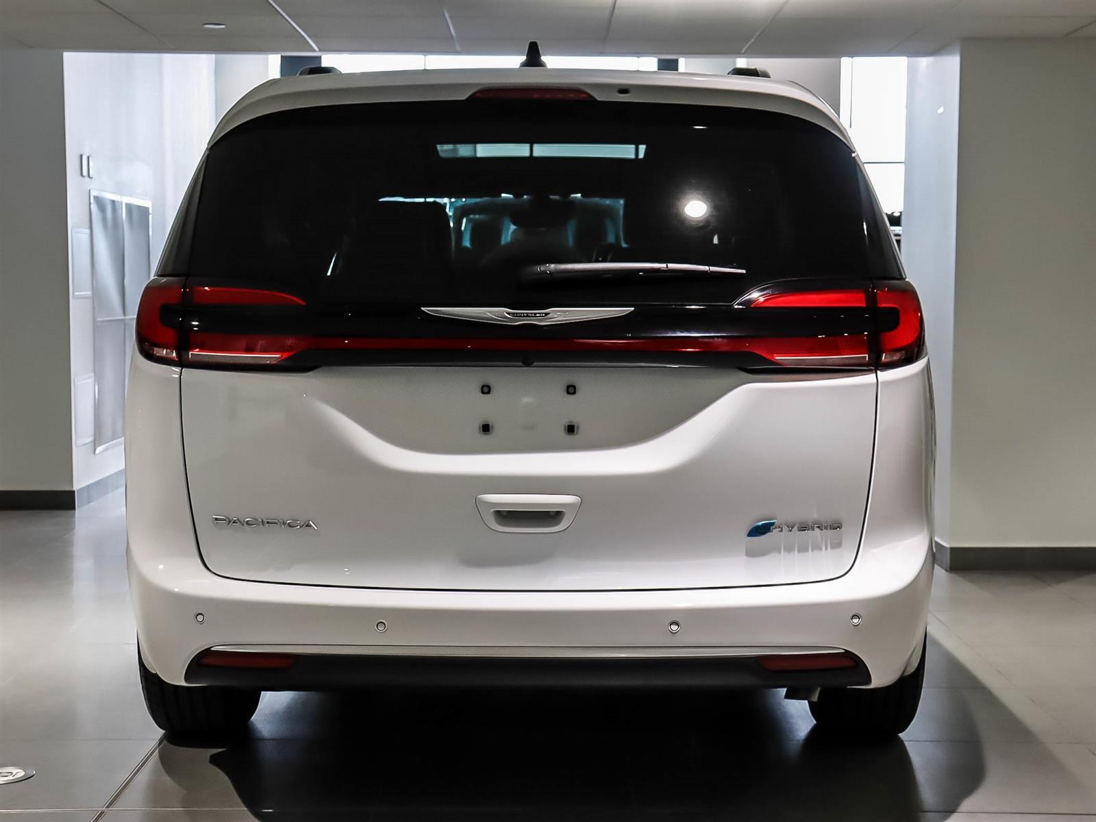 2024 Chrysler Pacifica Hybrid