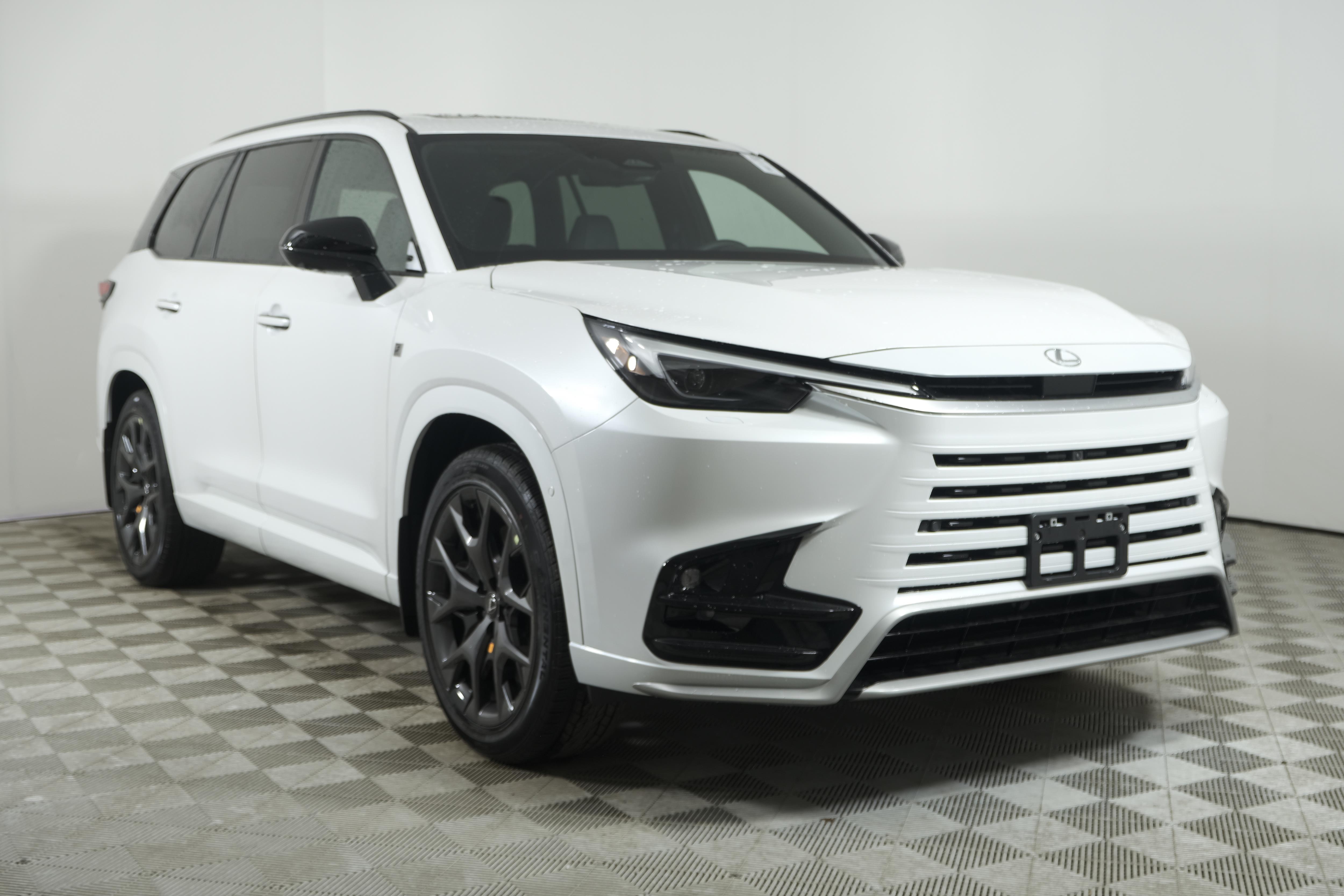 2025 Lexus TX 500h