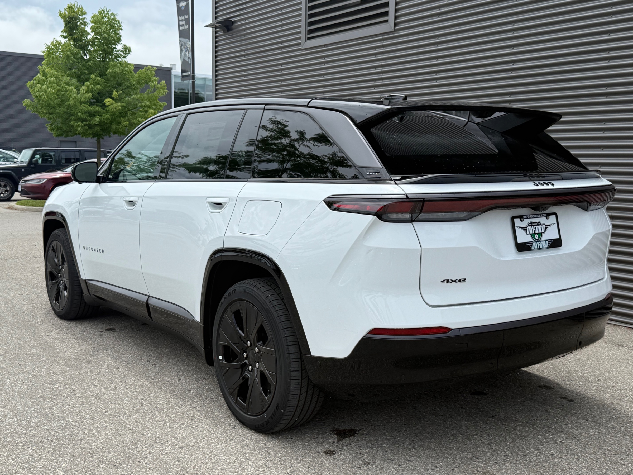 2025 Jeep Wagoneer S