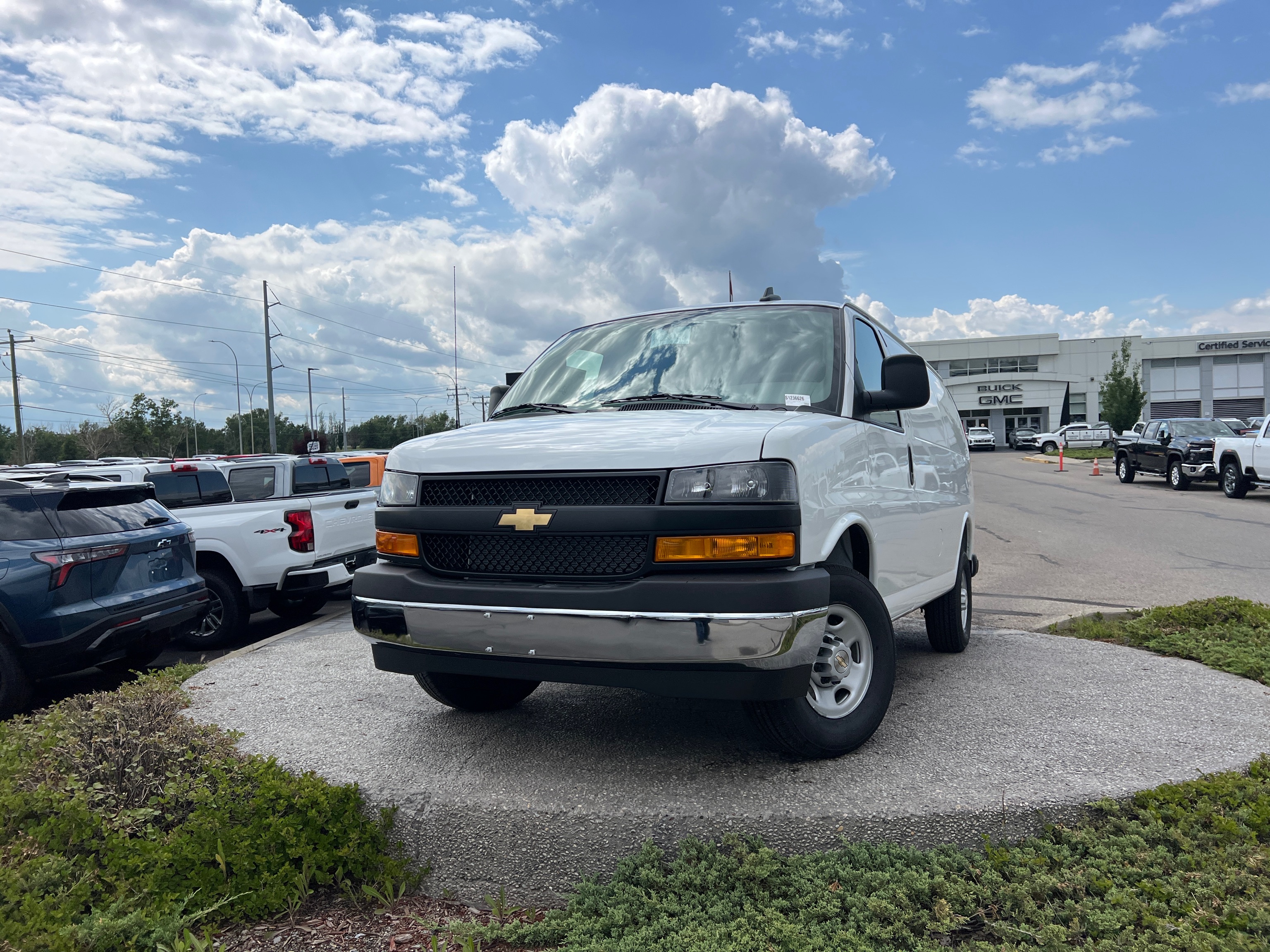 2025 Chevrolet Express 2500