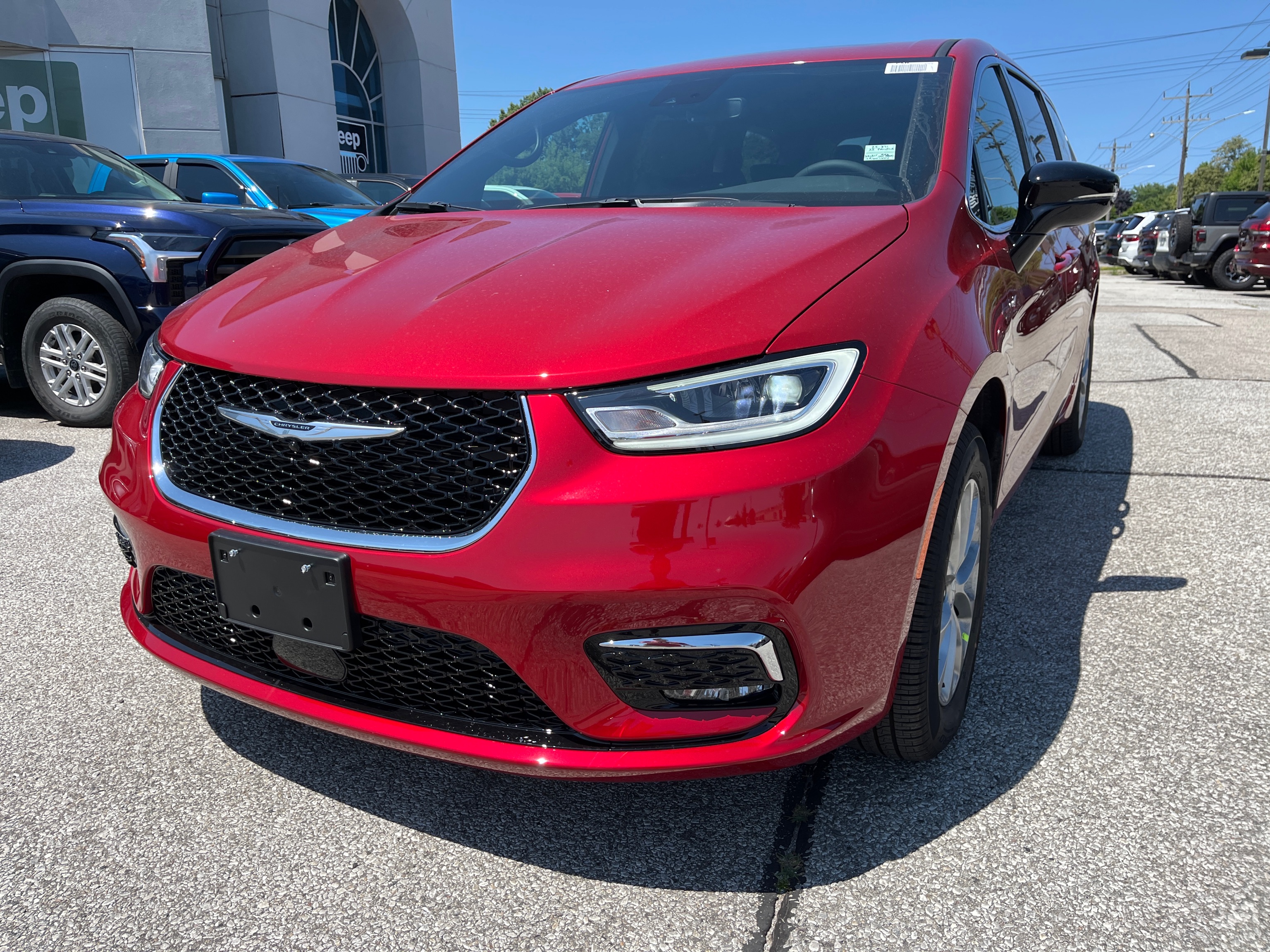 2025 Chrysler Pacifica