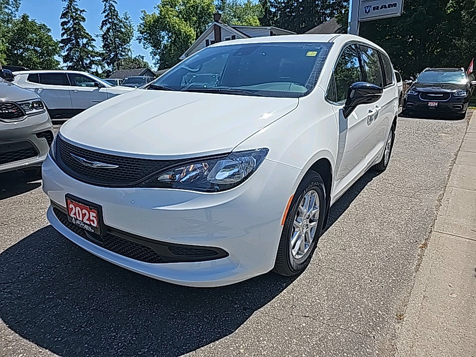 2025 Chrysler Grand Caravan