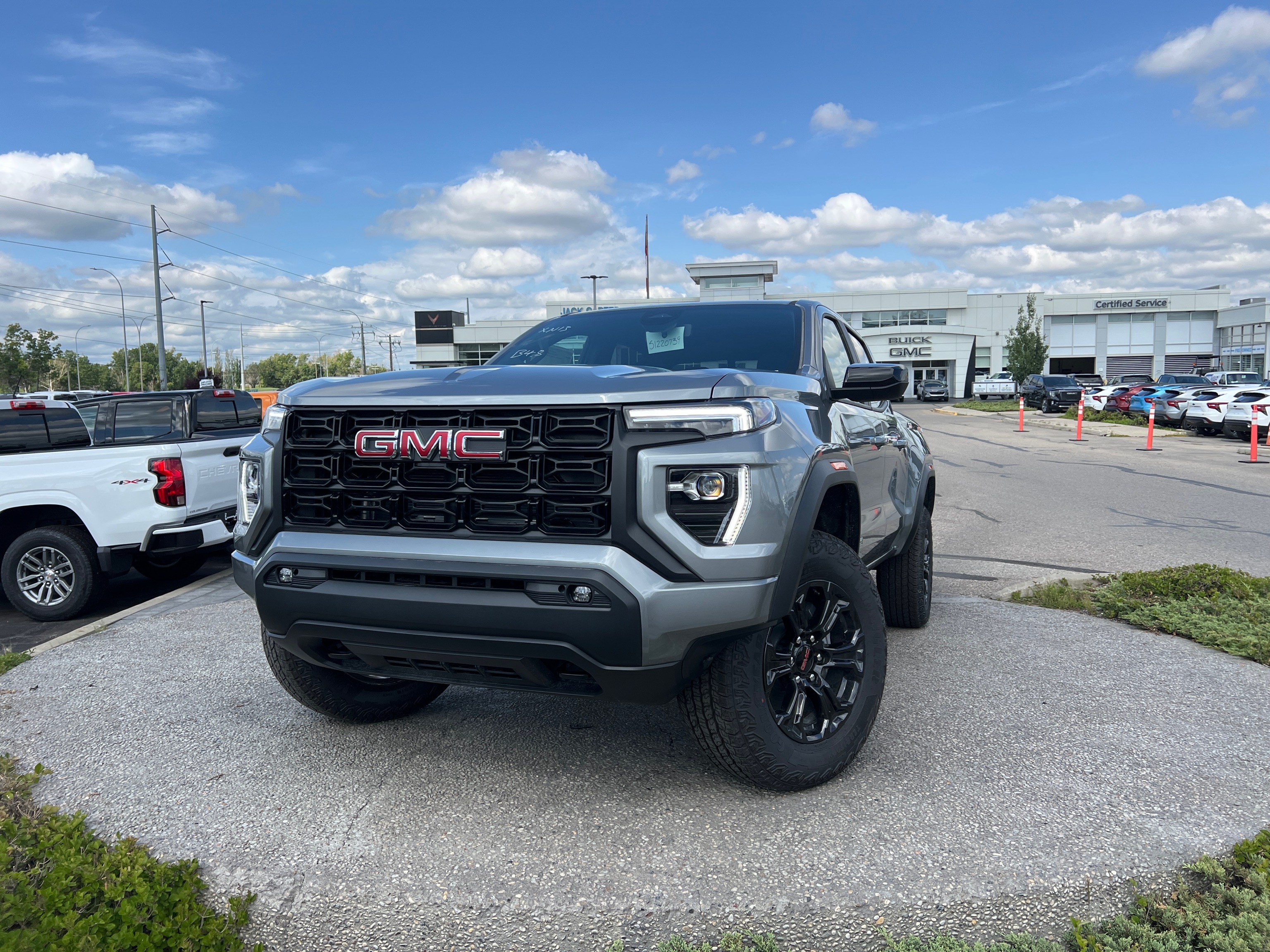 2025 GMC Canyon