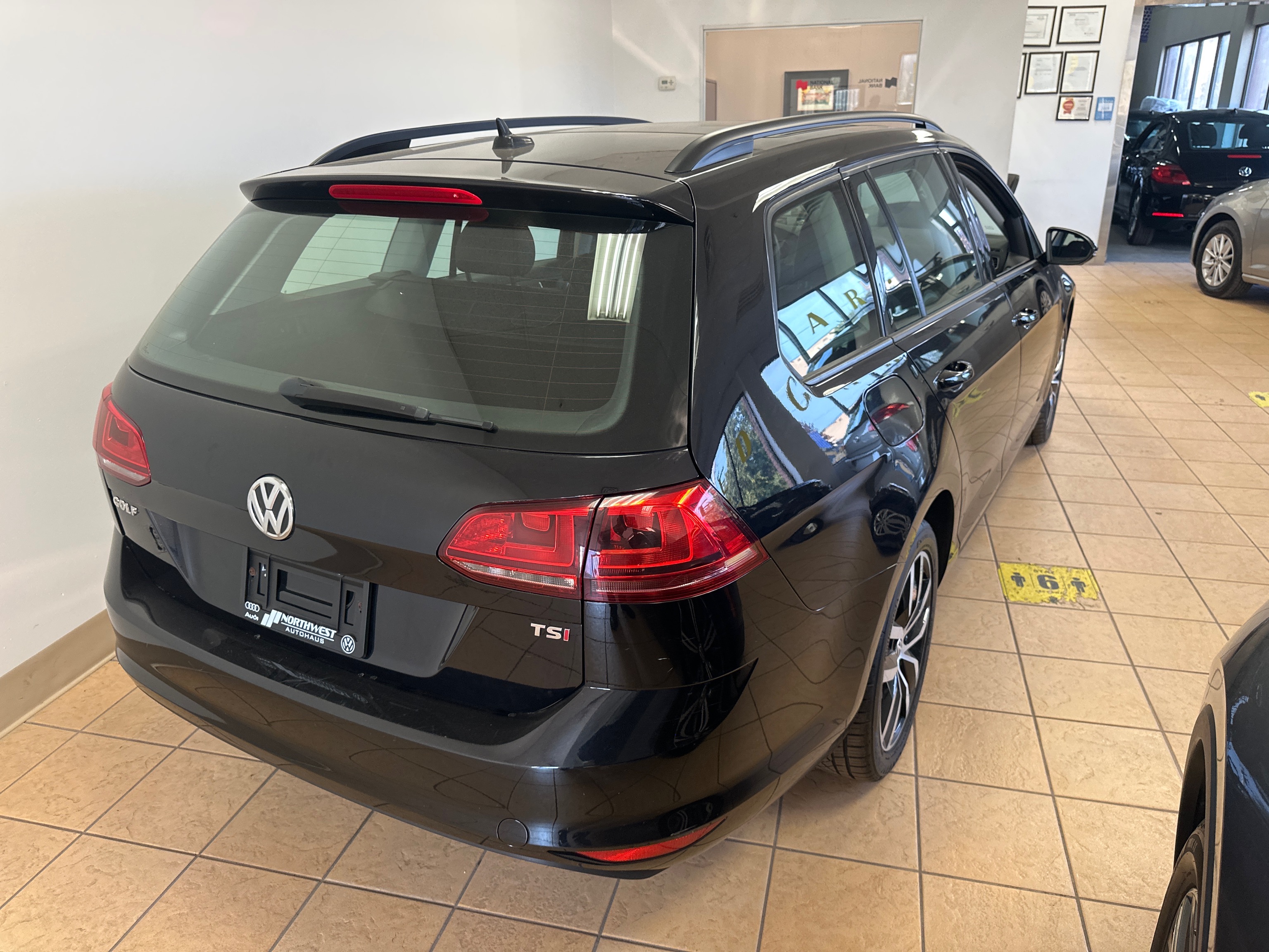 2017 Volkswagen Golf SportWagen